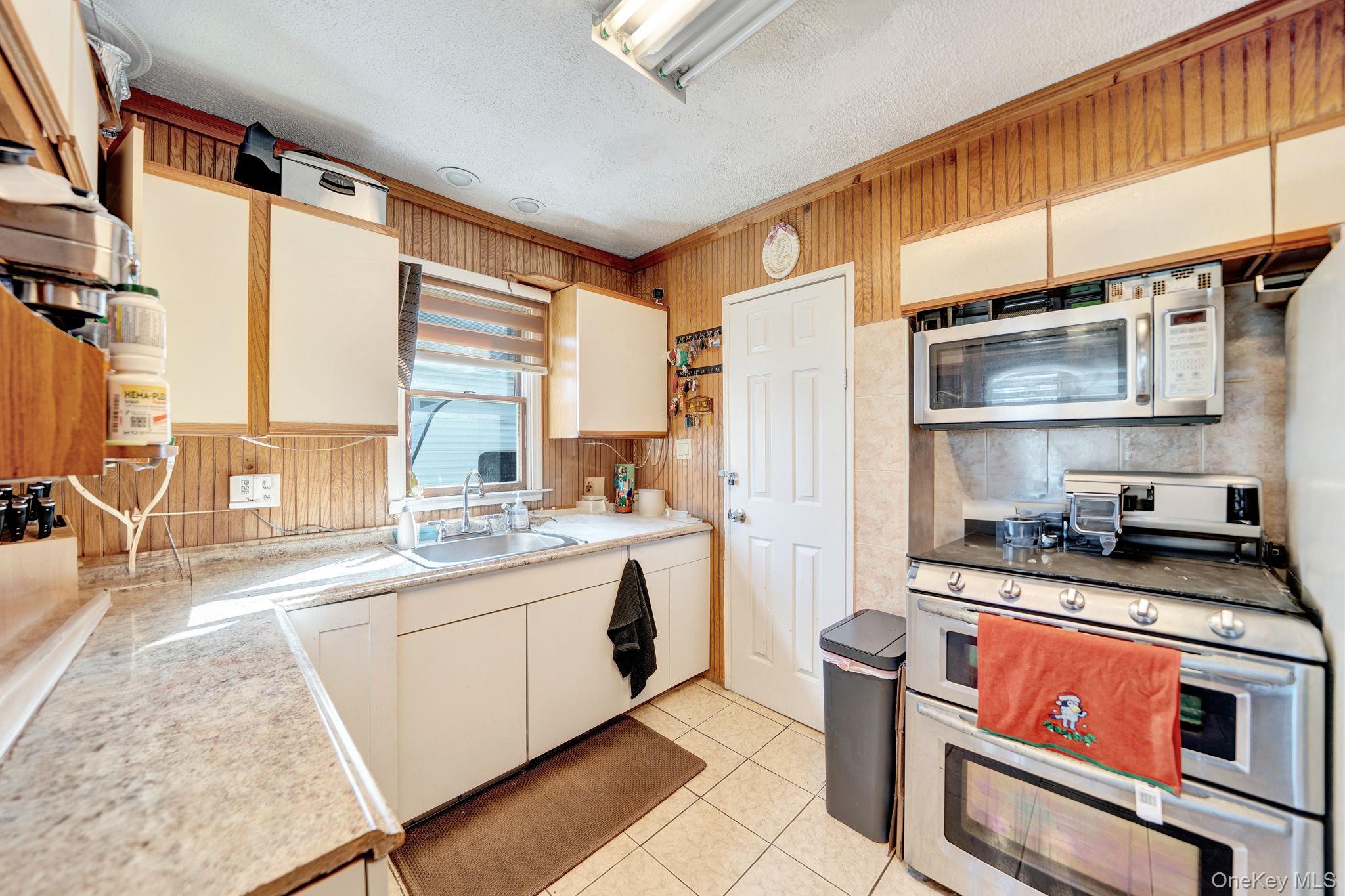 #7 photo, 138 Ormonde Boulevard, Valley Stream , NY 11580