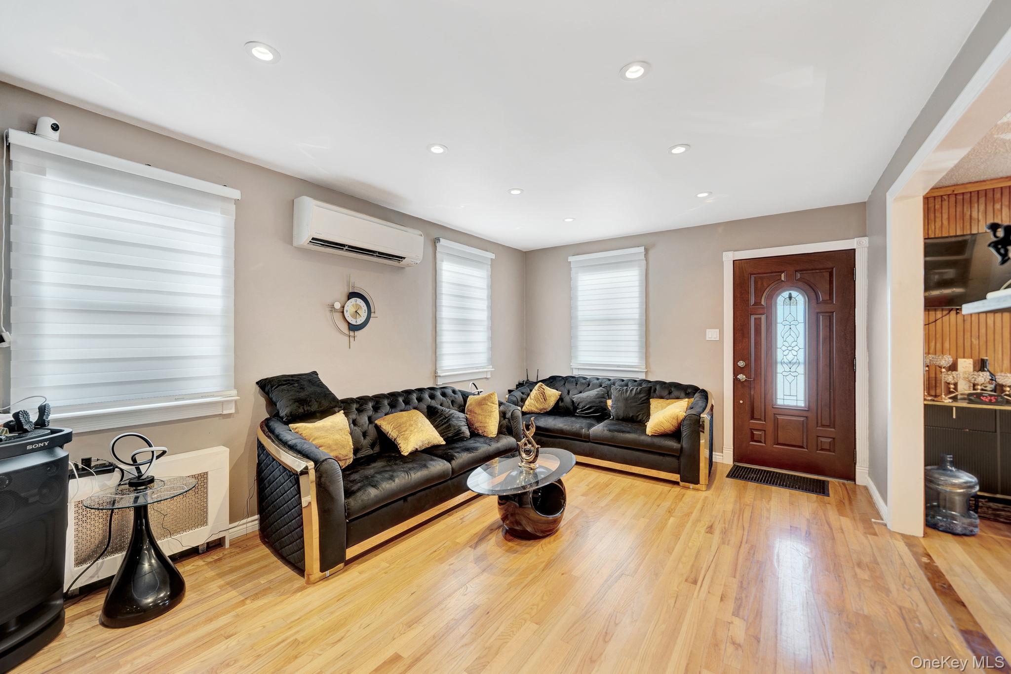 #8 photo, 138 Ormonde Boulevard, Valley Stream , NY 11580