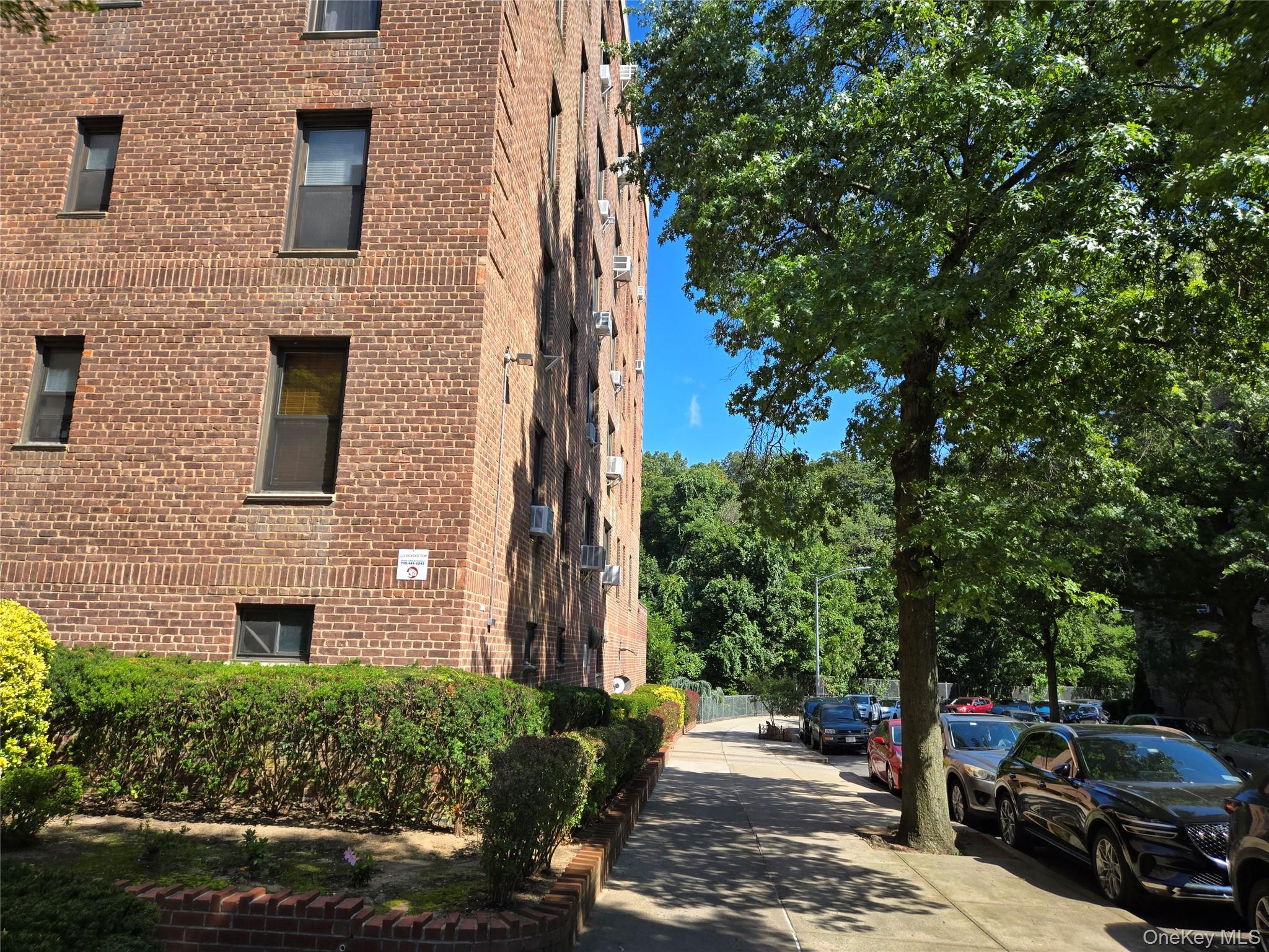#2 photo, 83-25 98th Street, クイーンズ区 Woodhaven , NY 11421
