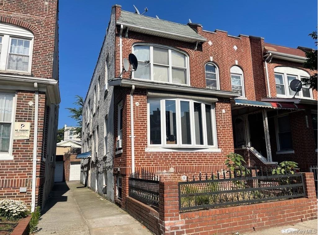 #1 photo, 32-05 83rd Street, 皇后區 艾姆赫斯特 East Elmhurst , NY 11370