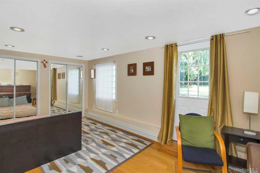 #7 photo, 29 Village Drive, Jericho , NY 11753