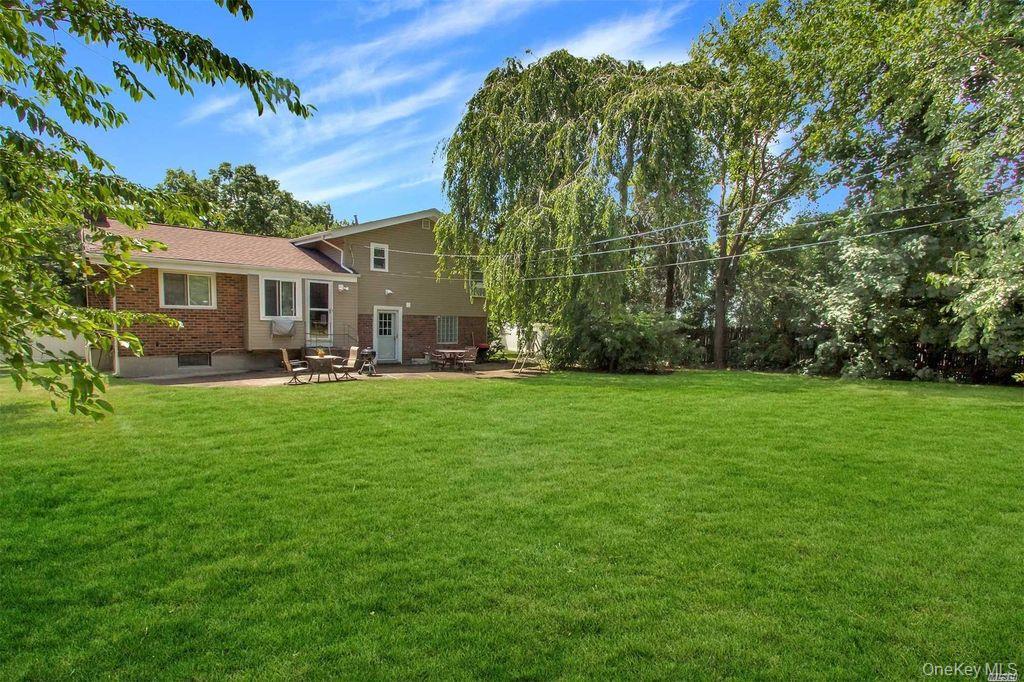 #9 photo, 29 Village Drive, Jericho , NY 11753