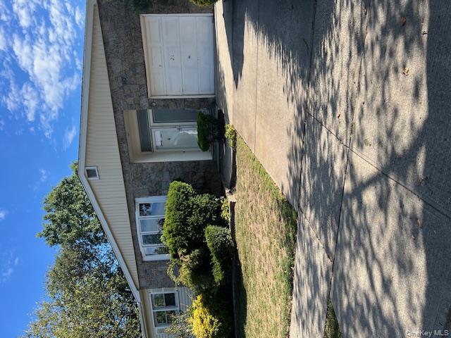 #1 photo, 21 Flower Road, नासाउ काउंटी Valley Stream , NY 11581