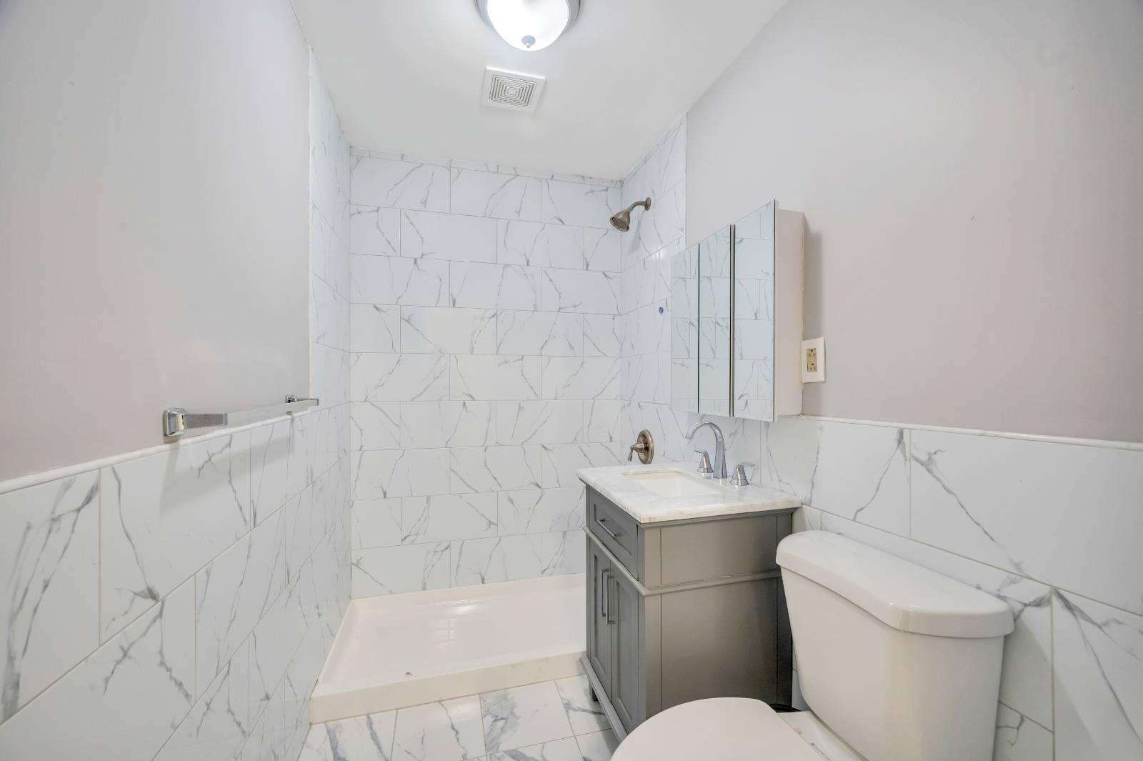 #12 photo, 88 Anchor Lane, Levittown , NY 11756