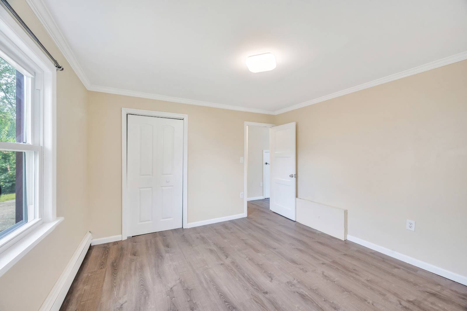 #8 photo, 88 Anchor Lane, Levittown , NY 11756