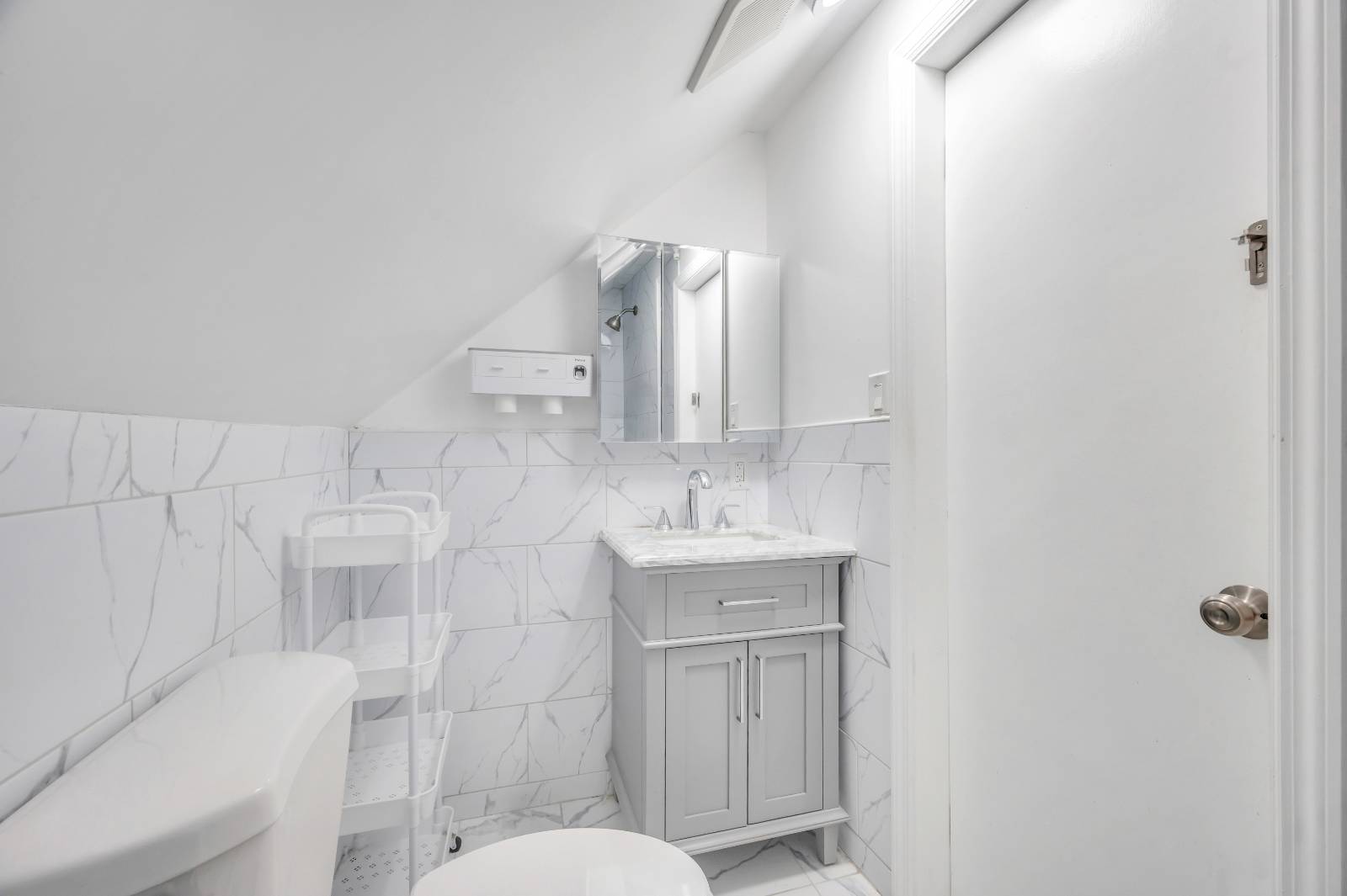 #9 photo, 88 Anchor Lane, Levittown , NY 11756