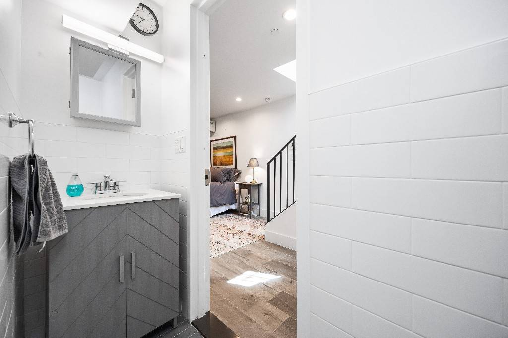 #12 photo, 21-19 46th Avenue, #1, クイーンズ区 Long Island City , NY 11101