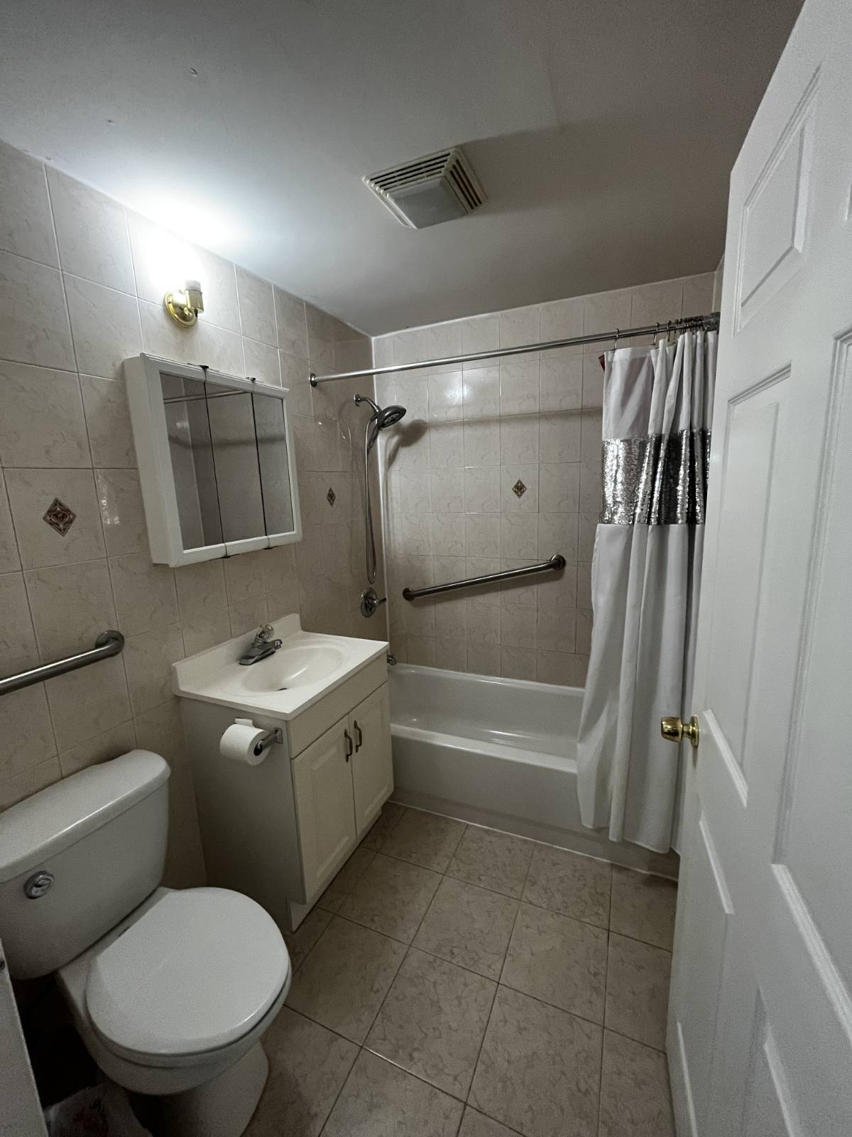 #8 photo, 88-13 146th St, クイーンズ区 Jamaica , NY 11435