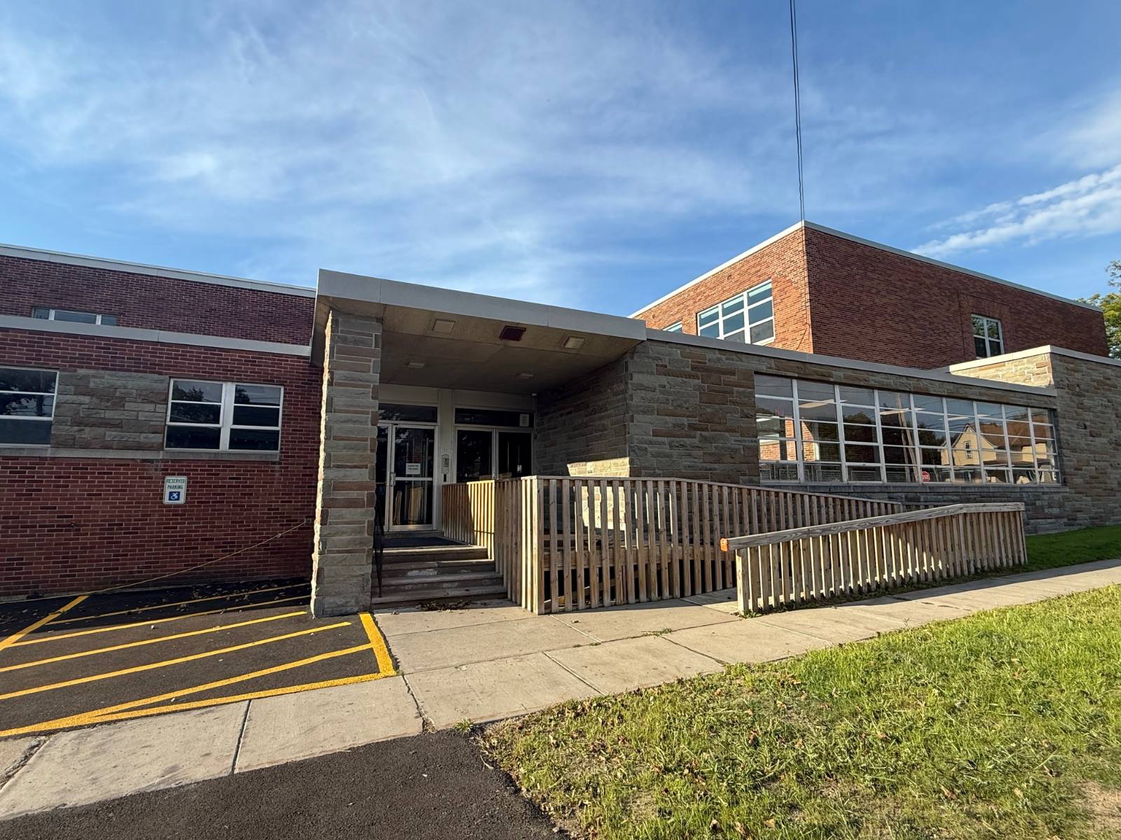 #21 photo, 214 Kinne, #103, East Syracuse , NY 13057