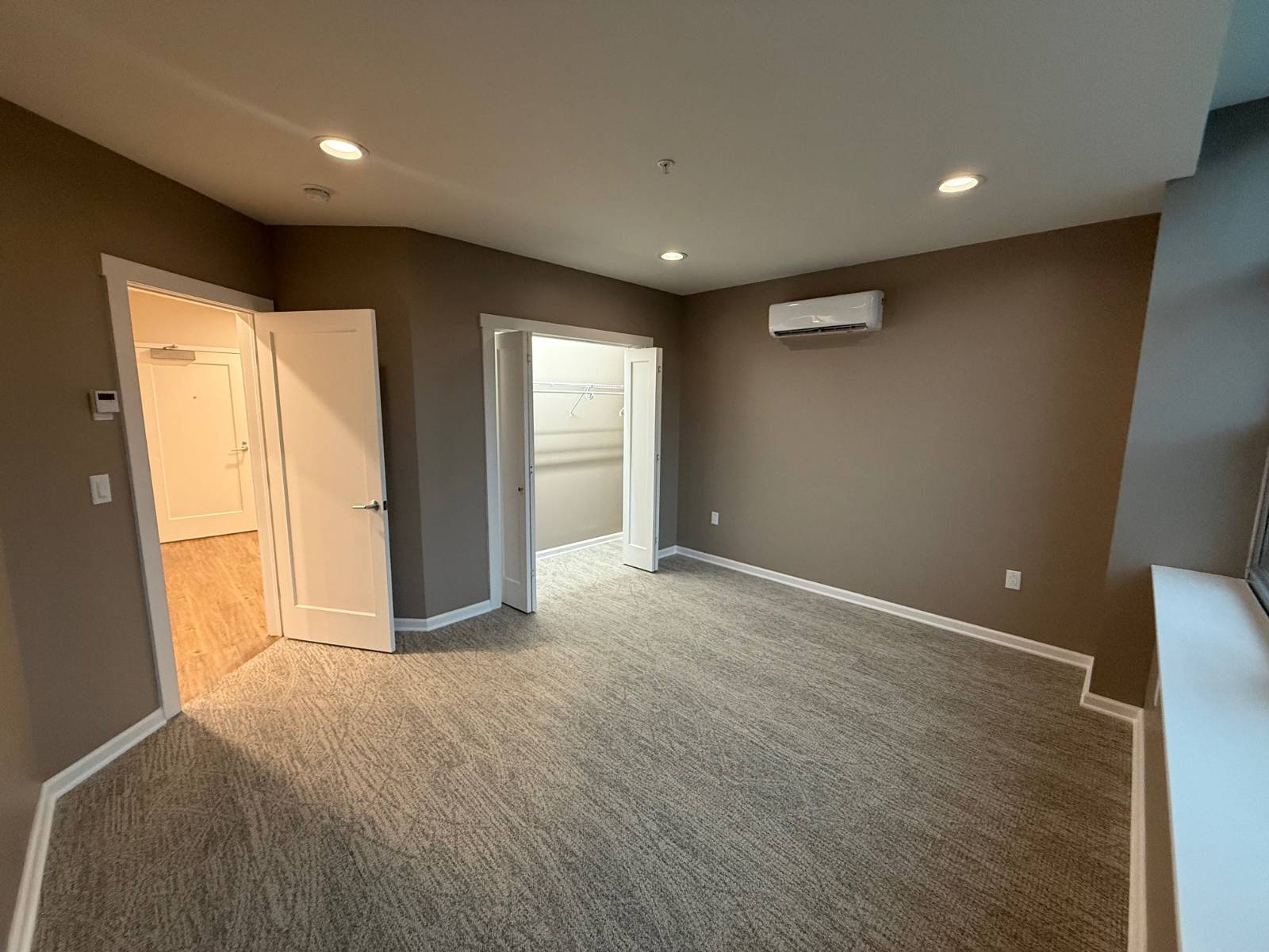 #5 photo, 214 Kinne St, #105, East Syracuse , NY 13057