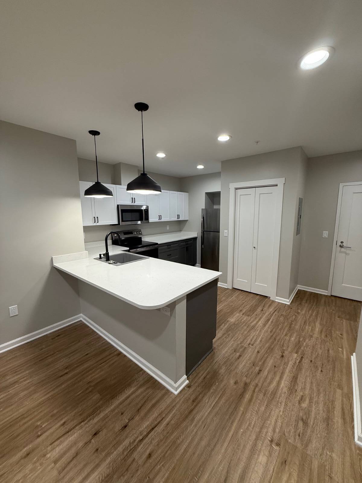 #3 photo, 214 Kinne St, #109, East Syracuse , NY 13057