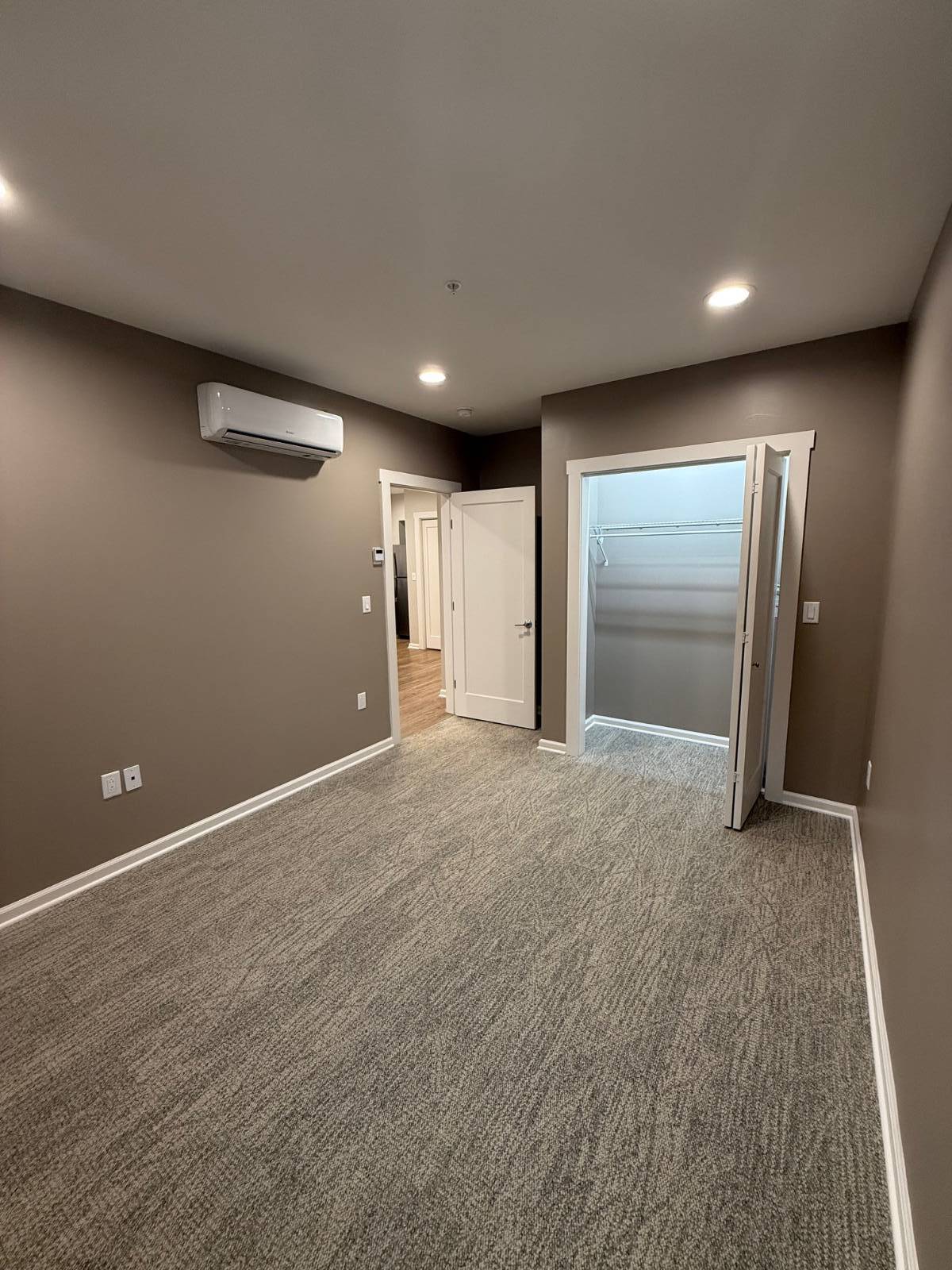 #5 photo, 214 Kinne St, #109, East Syracuse , NY 13057