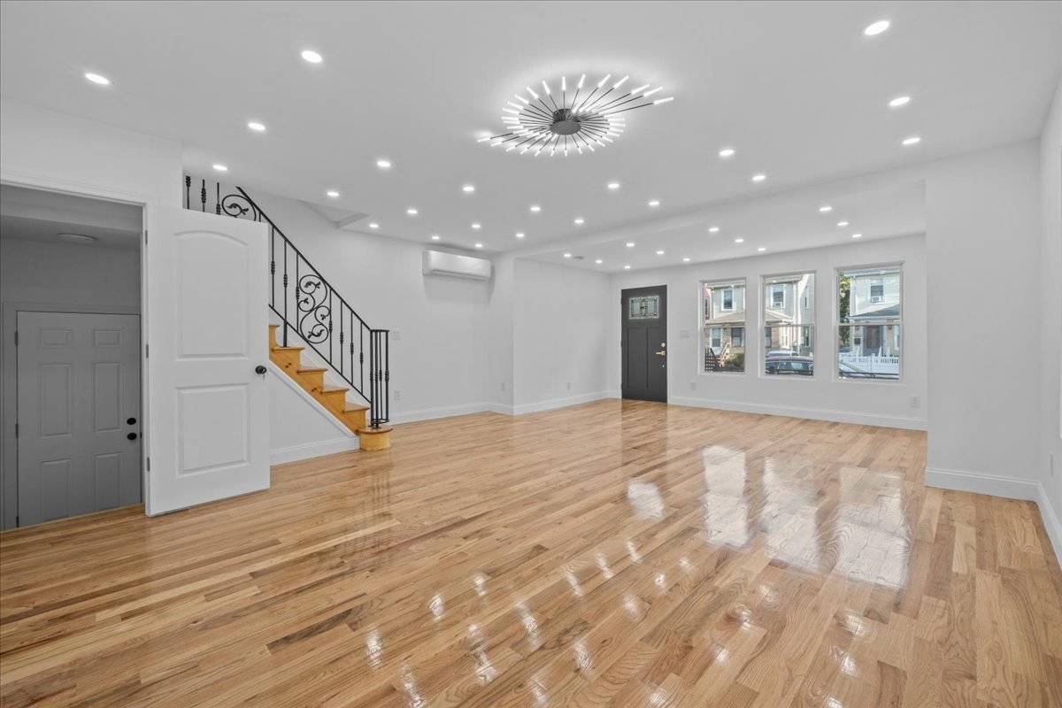 #1 photo, 194 27 Murdock ave, クイーンズ区 queens , NY 11412