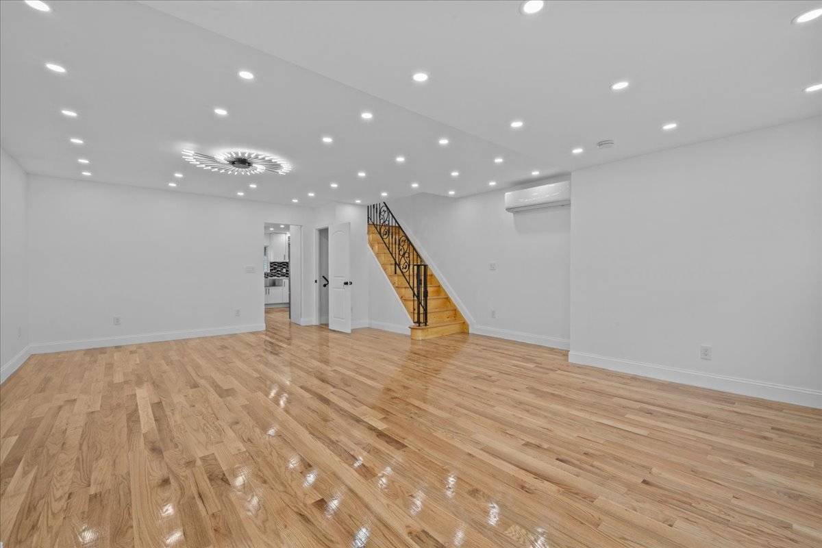 #2 photo, 194 27 Murdock ave, クイーンズ区 queens , NY 11412