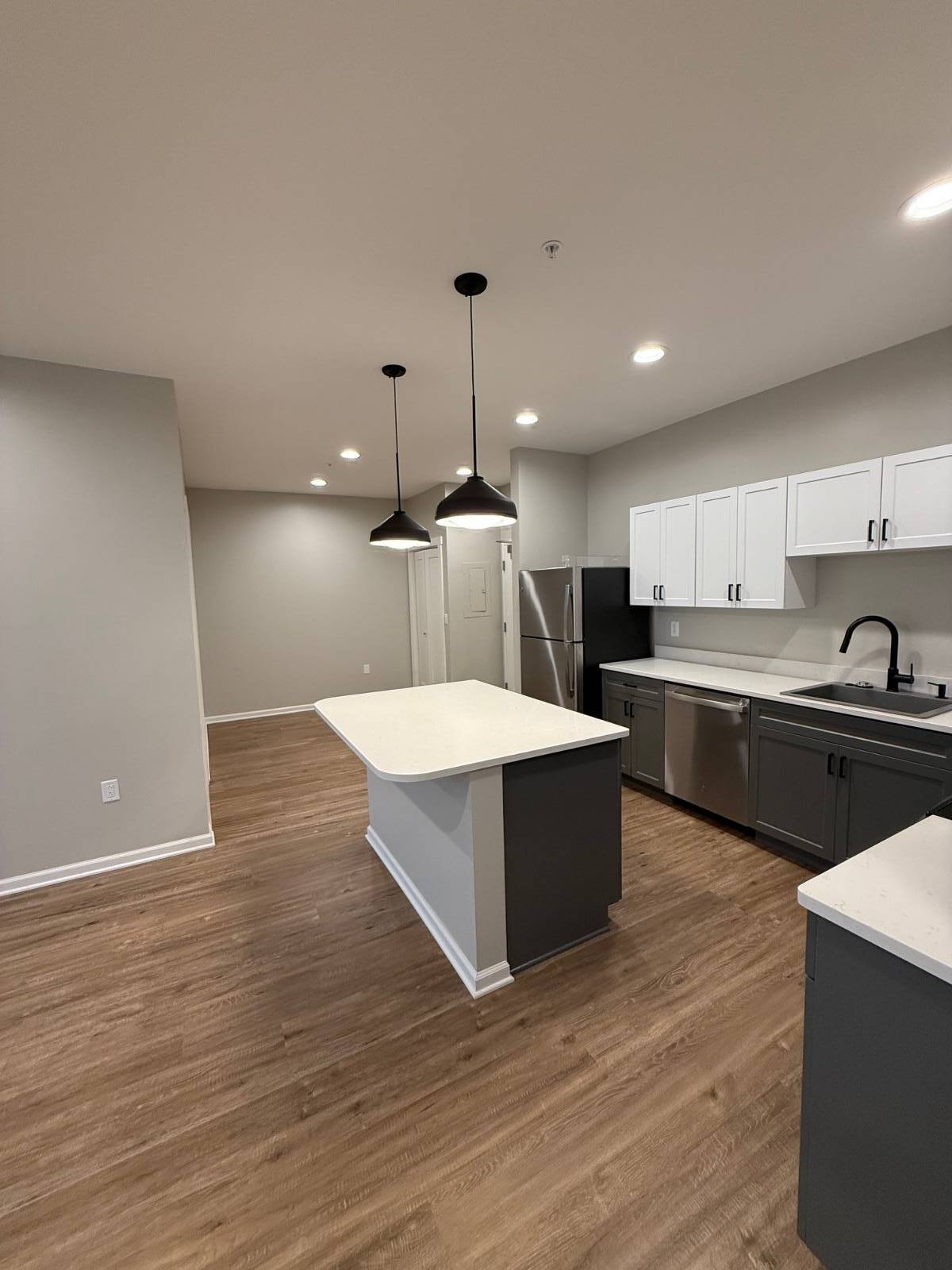 #1 photo, 214 Kinne St, #201, East Syracuse , NY 13057