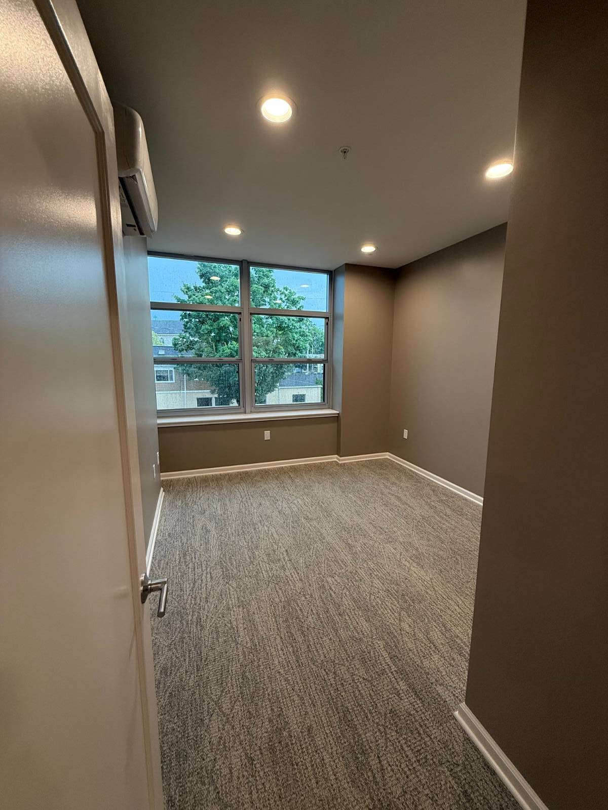 #11 photo, 214 Kinne St, #201, East Syracuse , NY 13057