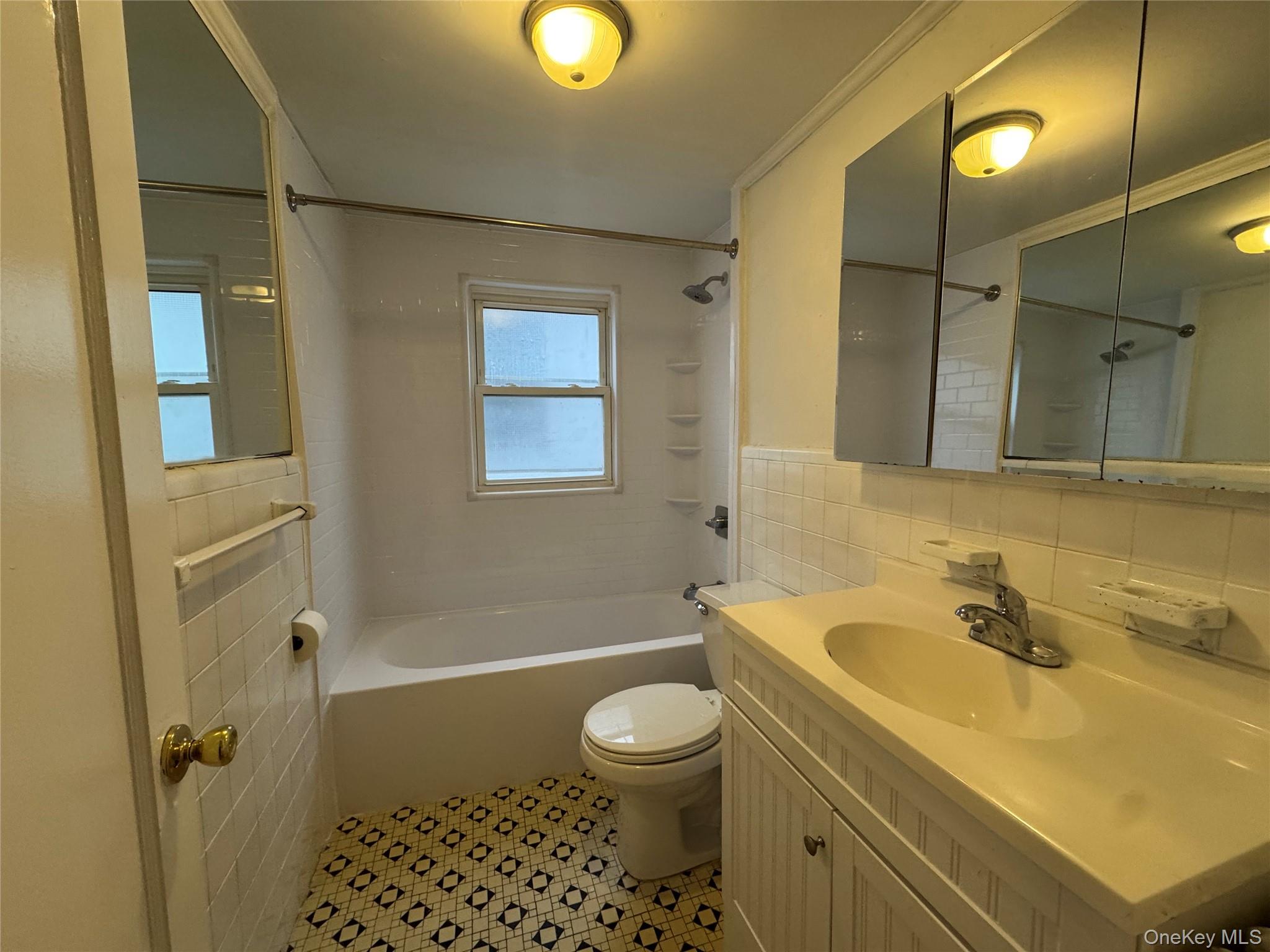 #14 photo, 63 Brookline Avenue, ナッソー郡 Long Beach , NY 11561