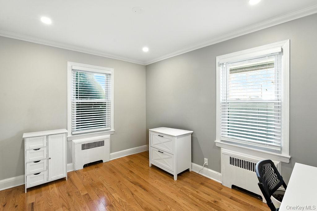 #13 photo, 46 Ongley Street, Rockville Centre , NY 11570