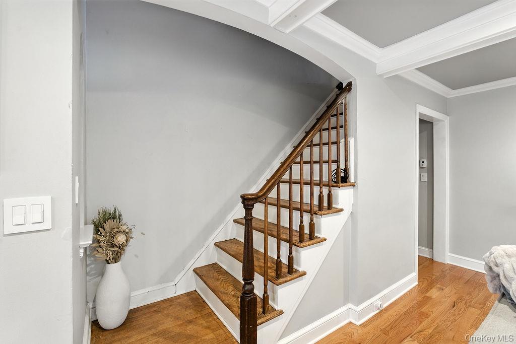 #6 photo, 46 Ongley Street, Rockville Centre , NY 11570