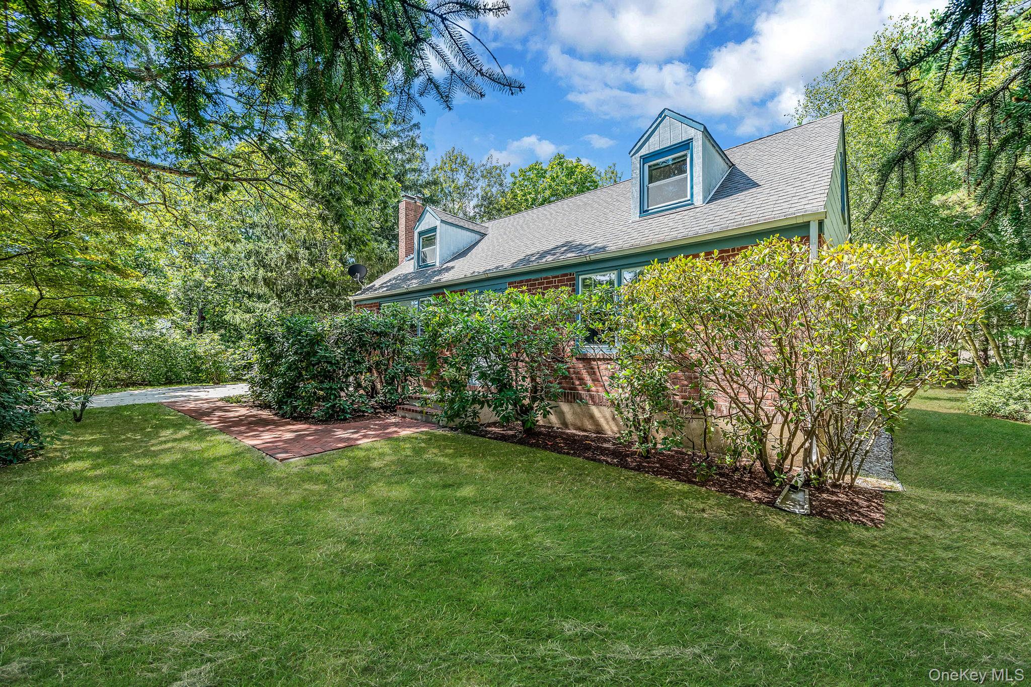 #1 photo, 84 Yaphank Avenue, सफ़ोक काउंटी Yaphank , NY 11980