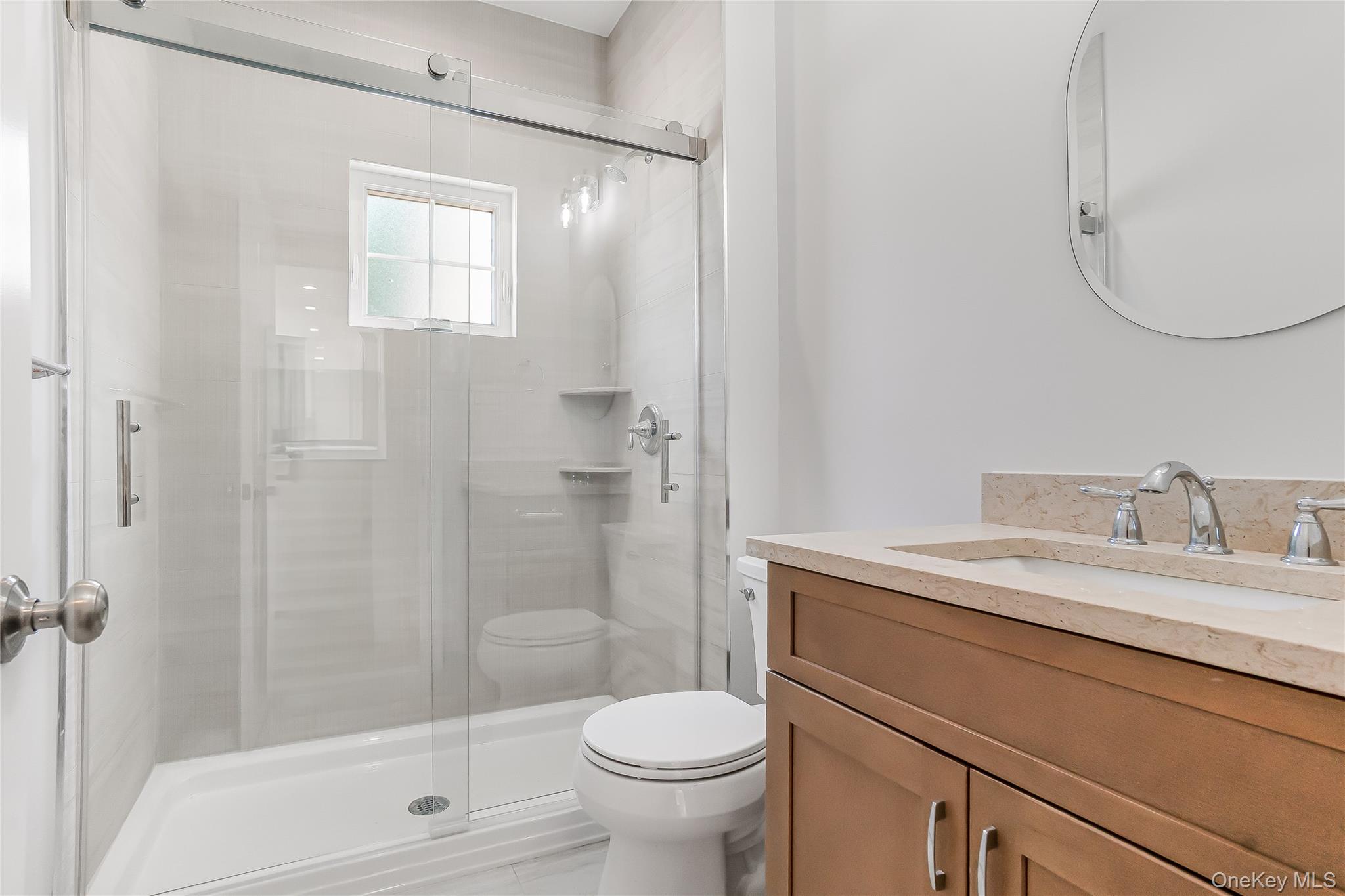 #18 photo, 267 N Elm Street, ナッソー郡 Massapequa , NY 11758