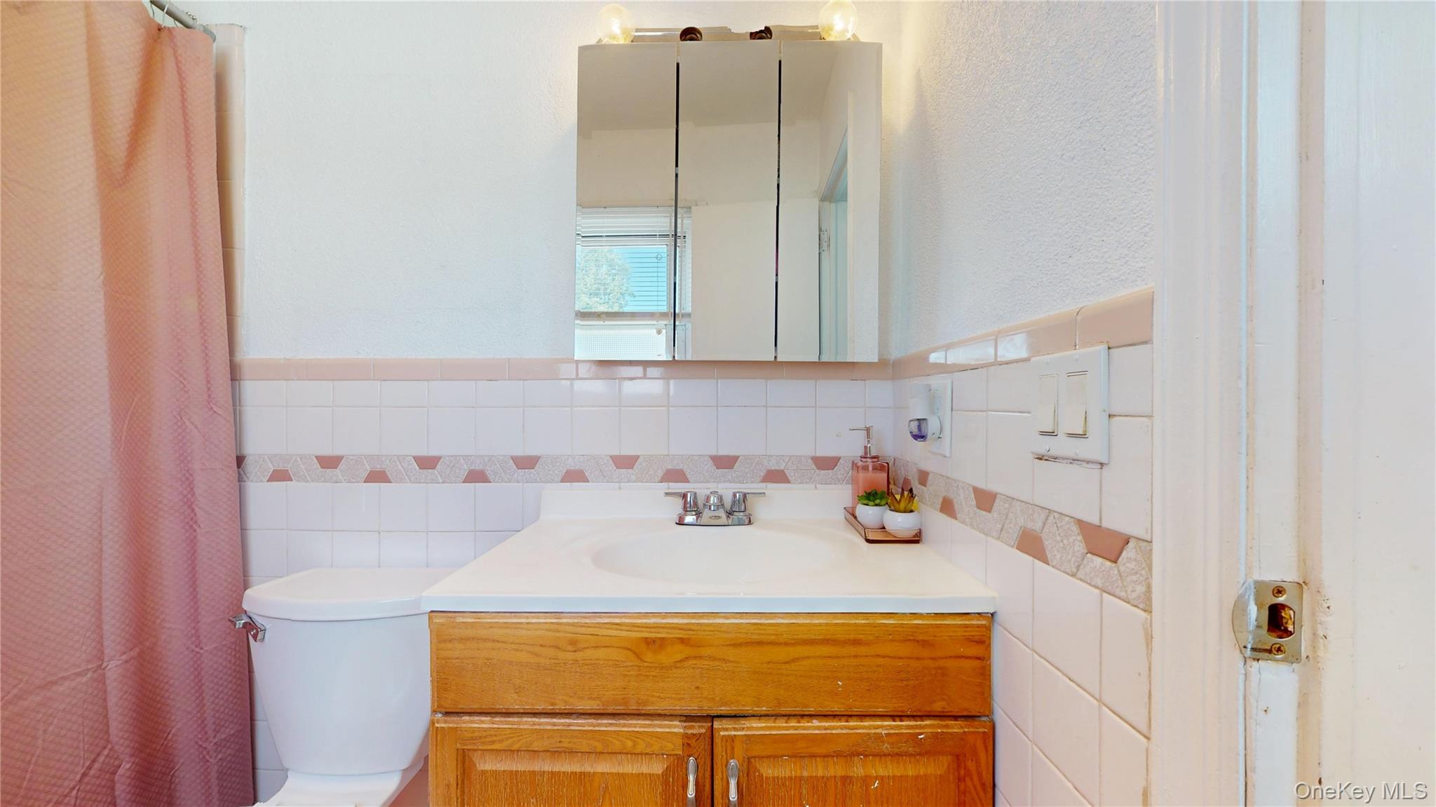 #13 photo, 40 Wagner Avenue, Roosevelt , NY 11575