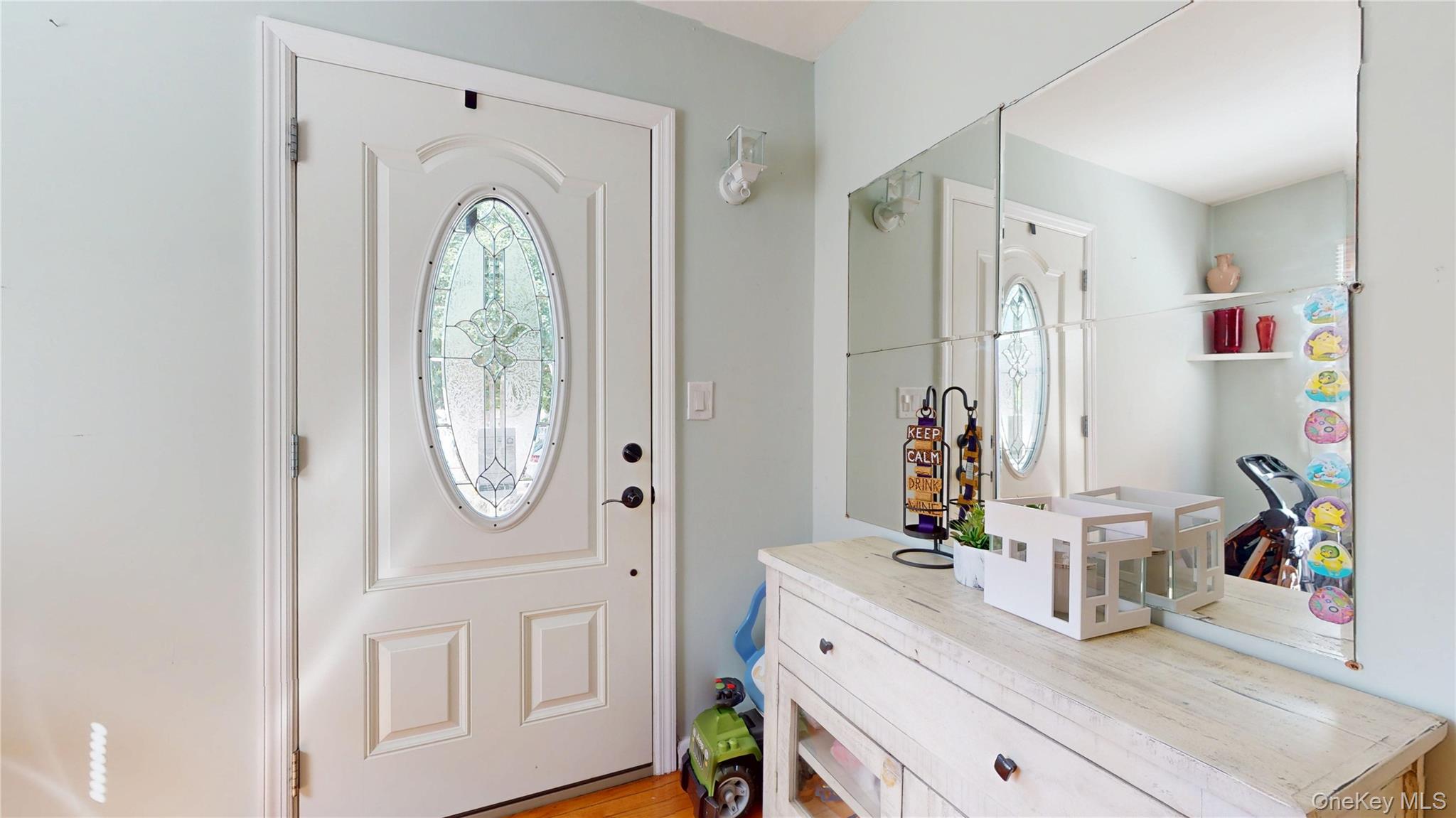 #3 photo, 40 Wagner Avenue, Roosevelt , NY 11575