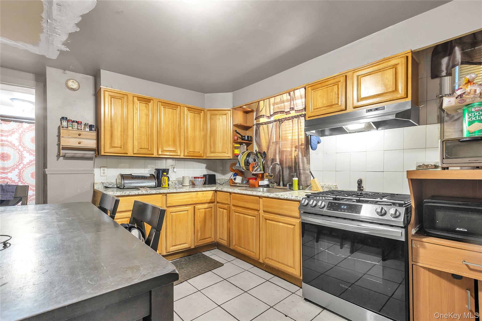 #4 photo, 158 Beech Street, Yonkers , NY 10701