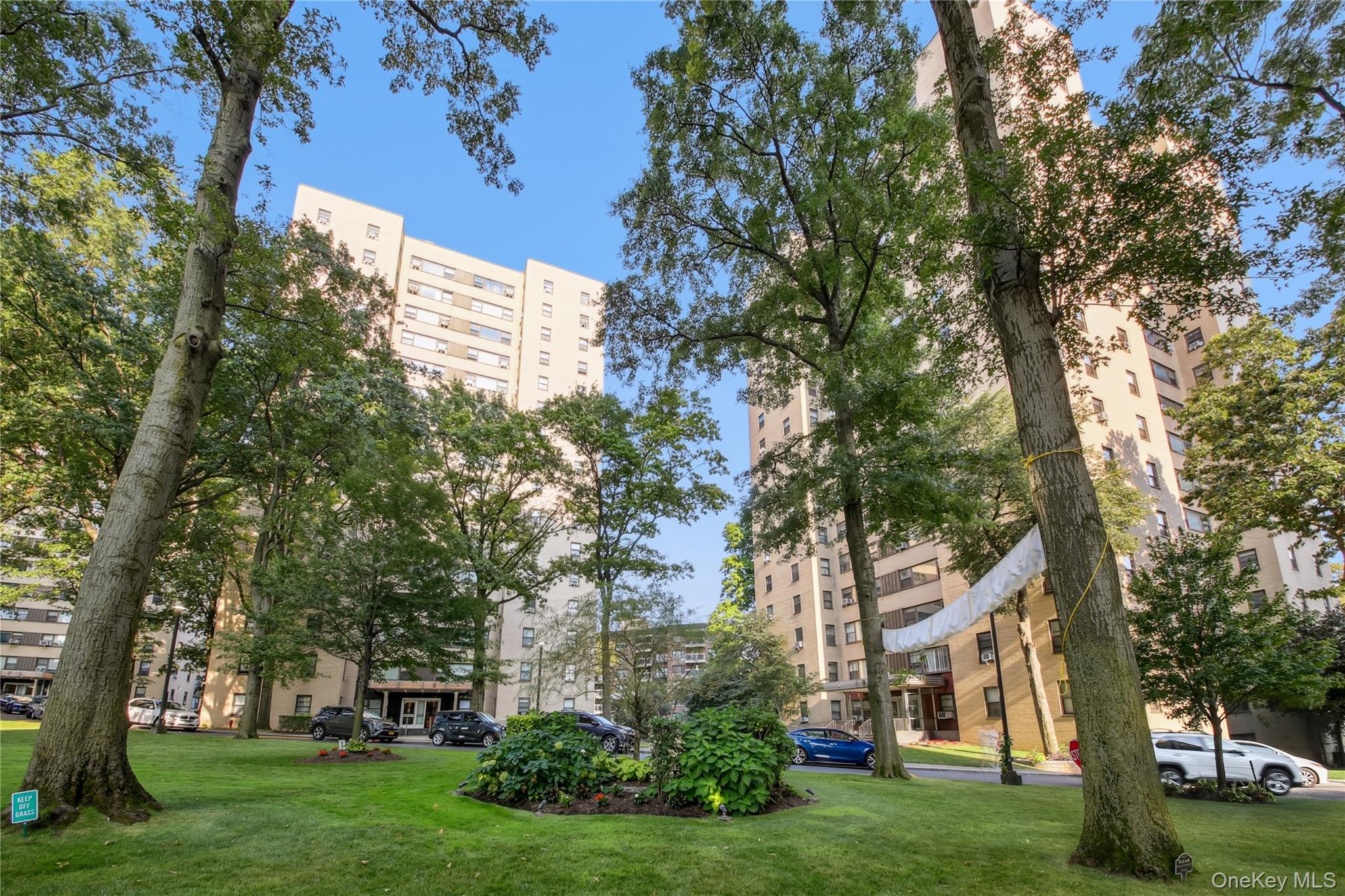 #1 photo, 5 Fordham Hill Oval, ブロンクス区 Bronx , NY 10468