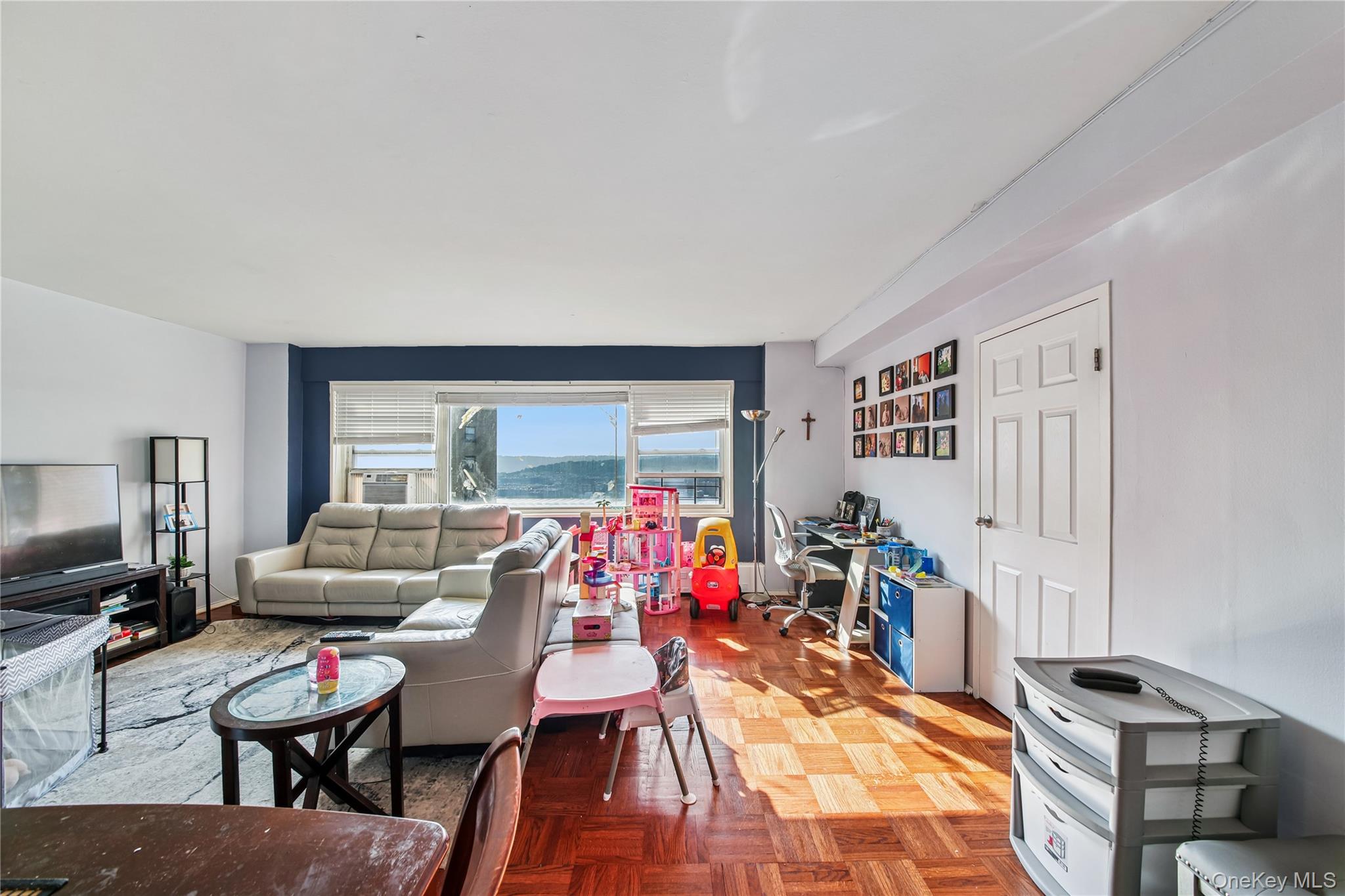 #2 photo, 5 Fordham Hill Oval, ブロンクス区 Bronx , NY 10468