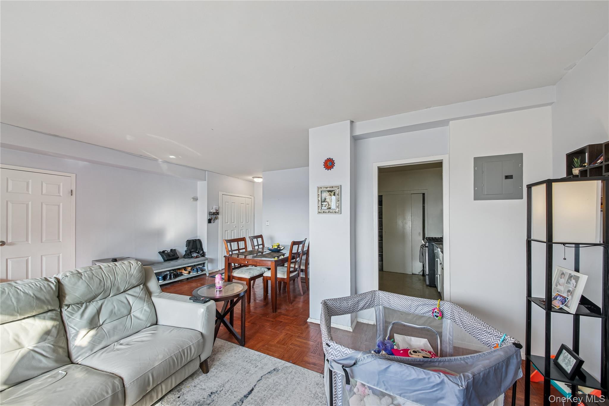 #3 photo, 5 Fordham Hill Oval, ブロンクス区 Bronx , NY 10468