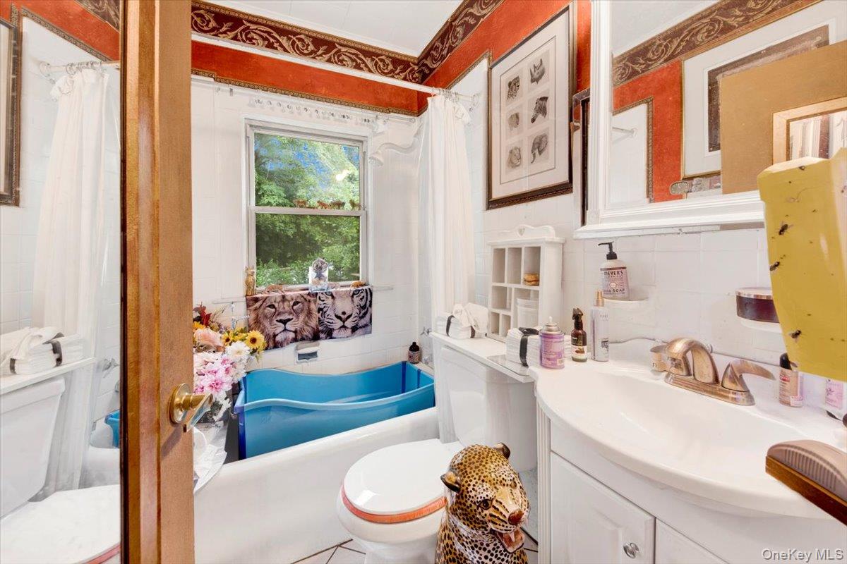 #10 photo, 2 Valois Place, Mount Vernon , NY 10552