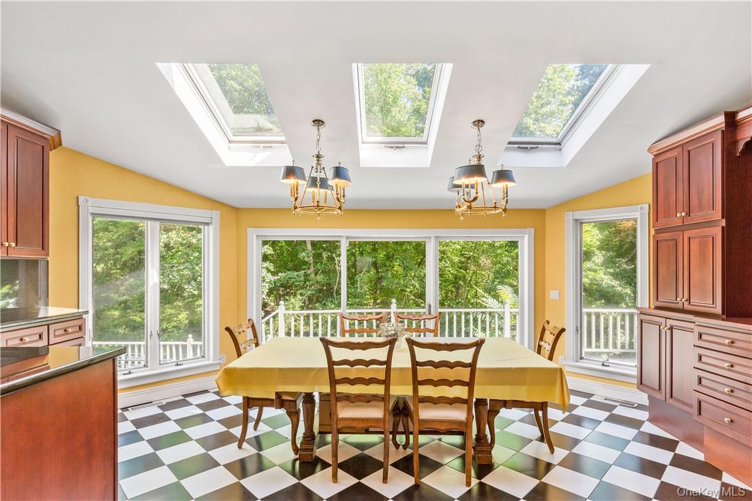 #15 photo, 6 Love Lane, Harrison , NY 10528