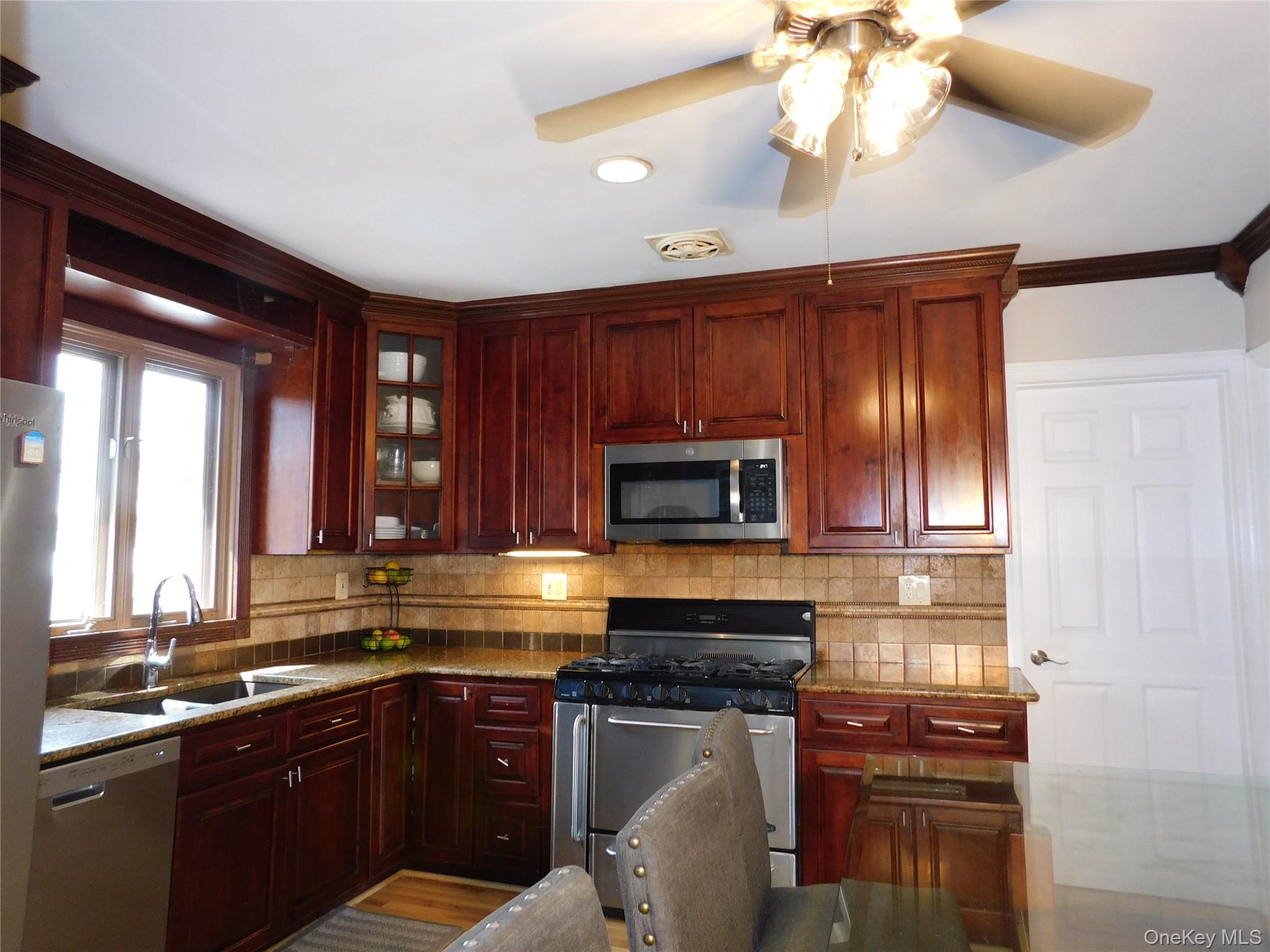 #12 photo, 61 Newport Road, Yonkers , NY 10710