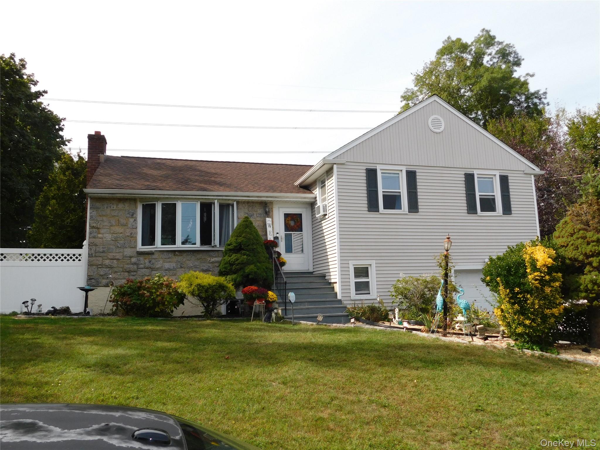 #2 photo, 61 Newport Road, Yonkers , NY 10710