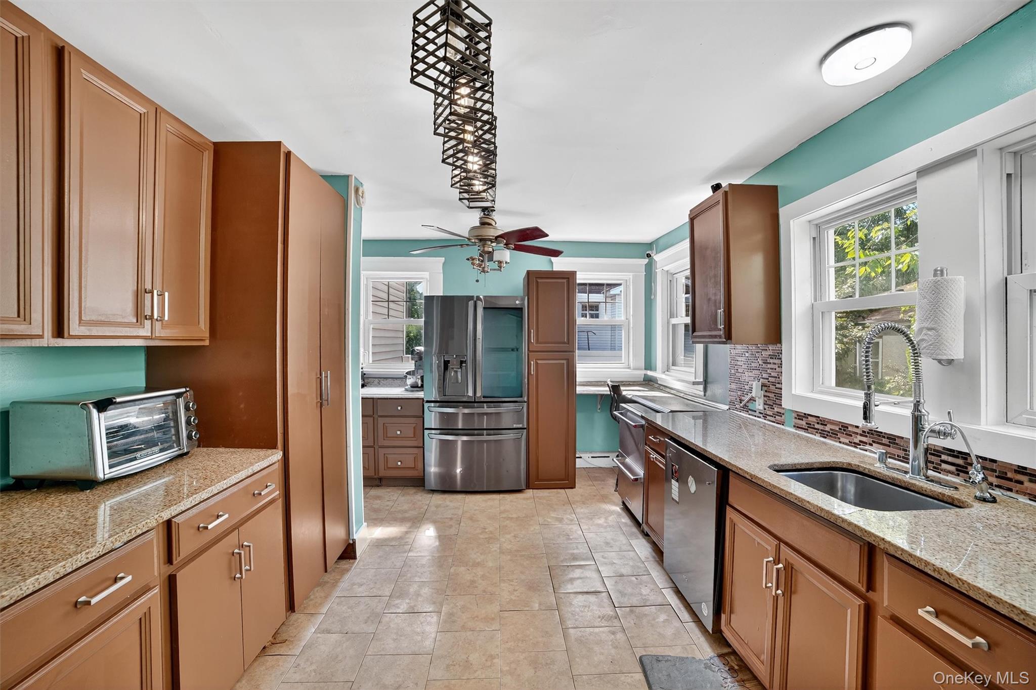 #16 photo, 1 Irving Place, New Rochelle , NY 10801