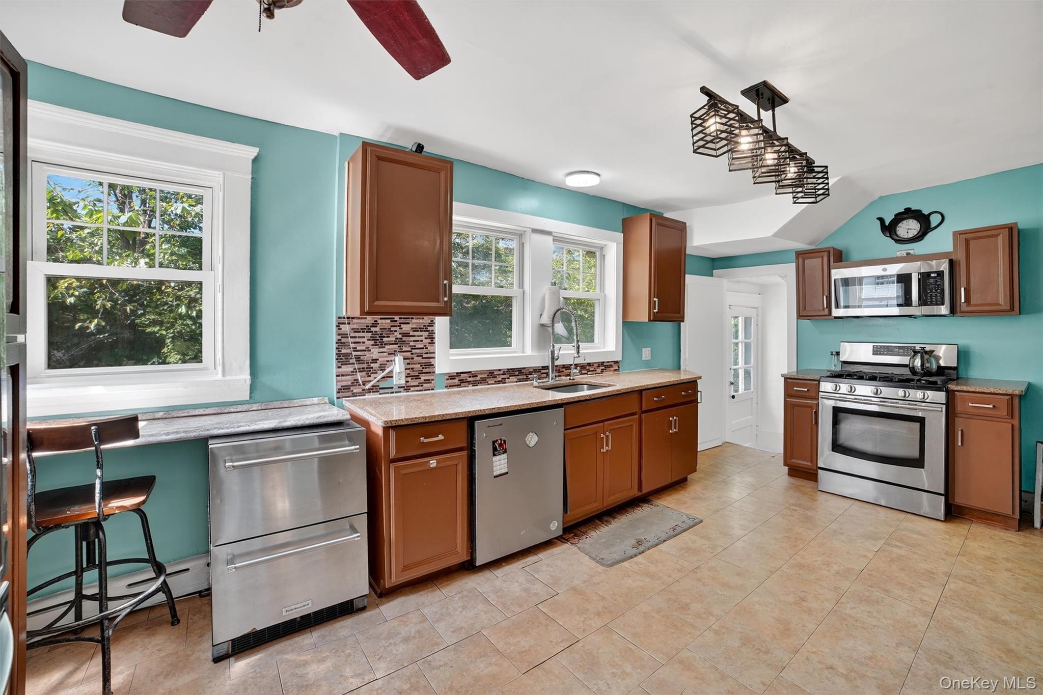 #18 photo, 1 Irving Place, New Rochelle , NY 10801