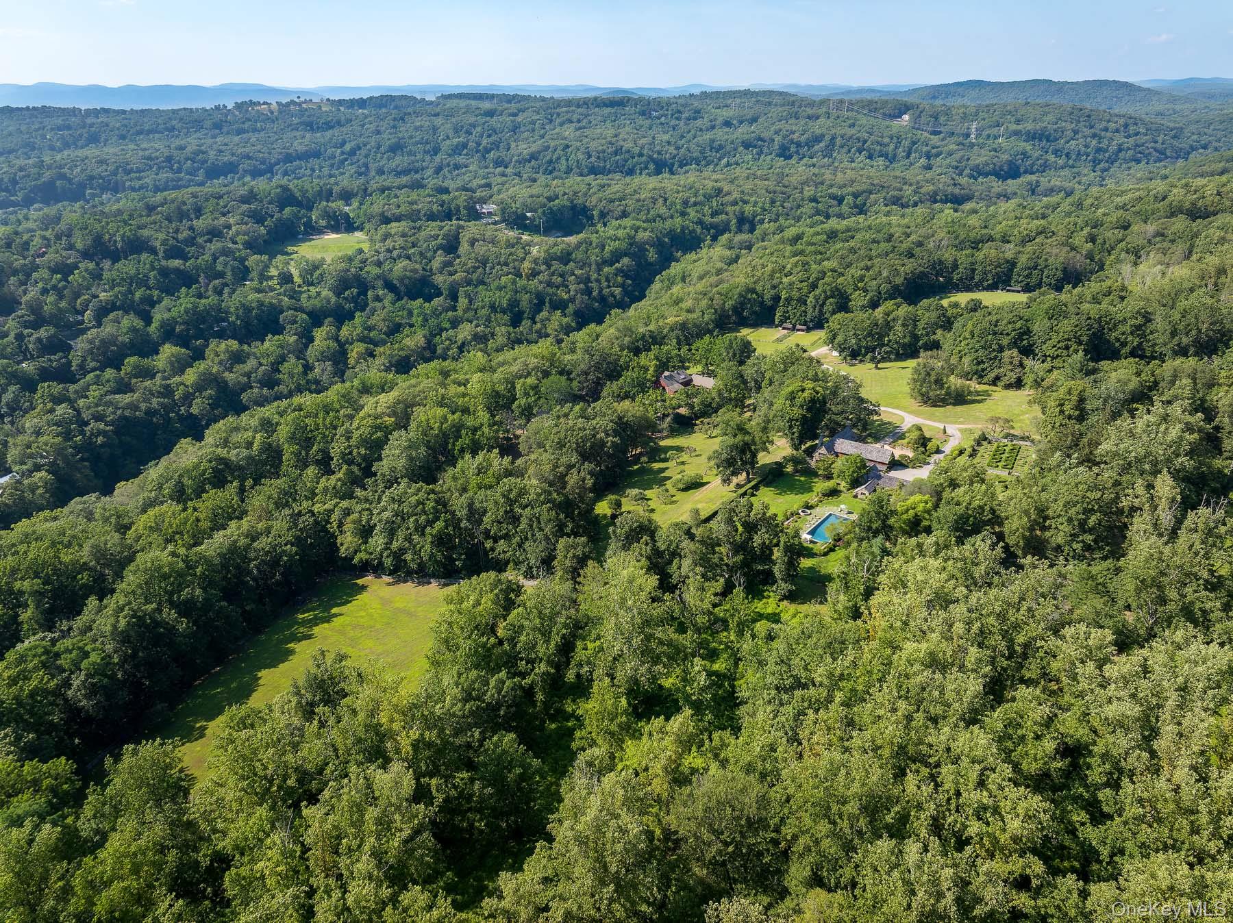 #3 photo, 99 Quaker Bridge Road, Croton-on-Hudson , NY 10520