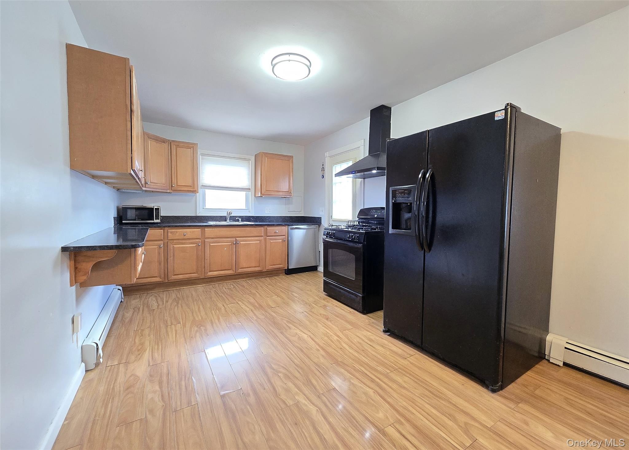 #12 photo, 765 Shore Walk, サフォーク郡 Lindenhurst , NY 11757