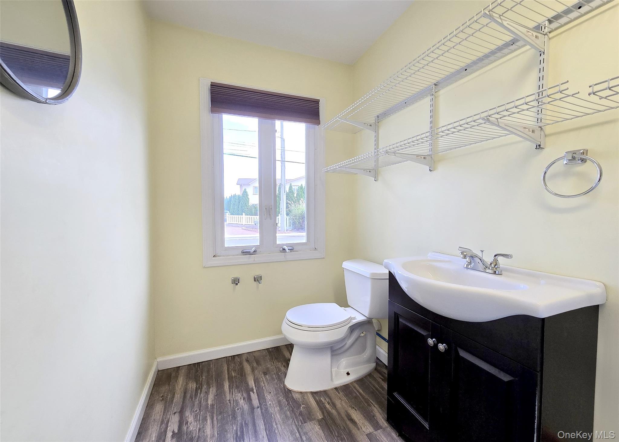 #5 photo, 765 Shore Walk, サフォーク郡 Lindenhurst , NY 11757