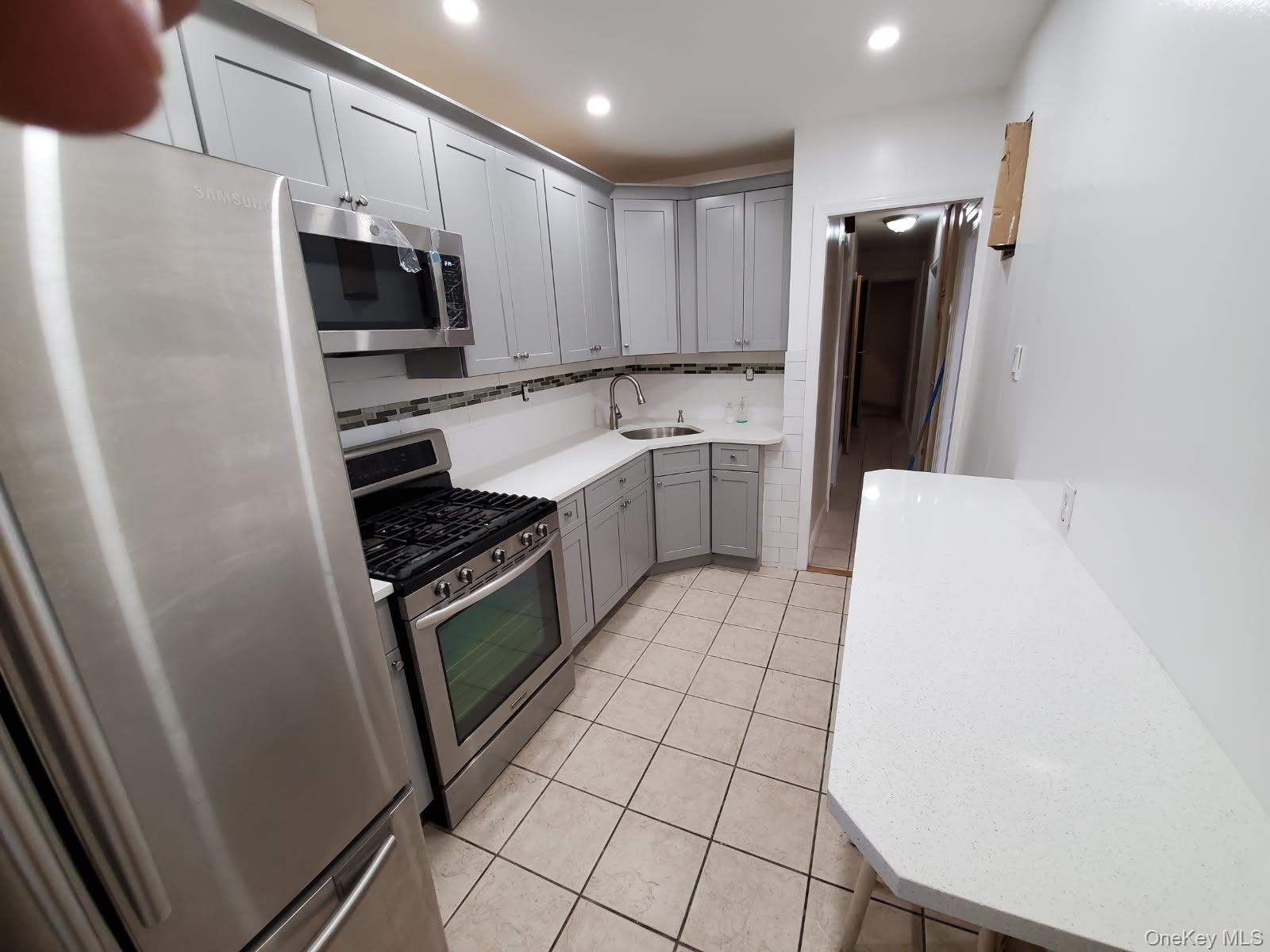 #1 photo, 335 Rutland Road, ब्रुकलीन Brooklyn , NY 11225