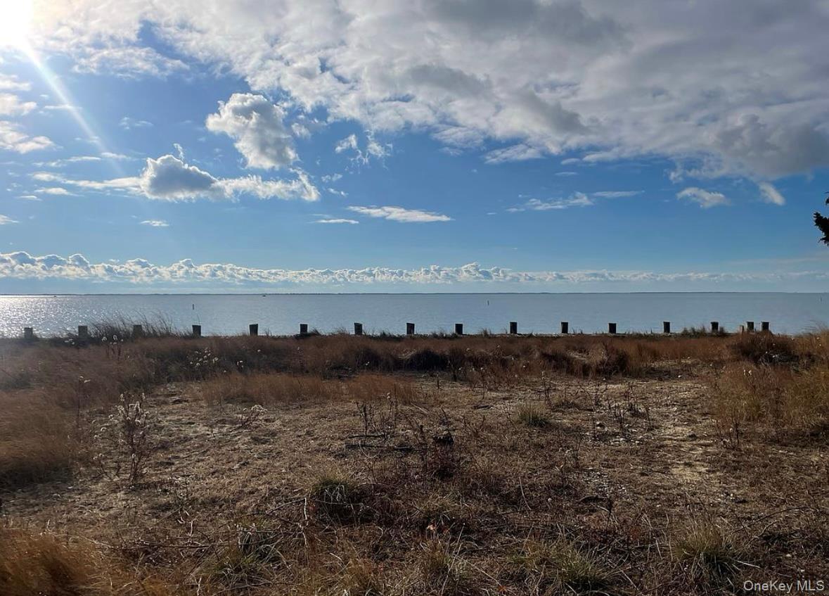 #3 photo, 20 S Breeze Drive, サフォーク郡 East Patchogue , NY 11772