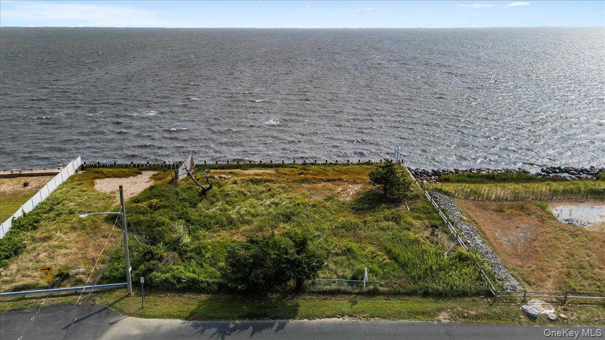 #6 photo, 20 S Breeze Drive, サフォーク郡 East Patchogue , NY 11772