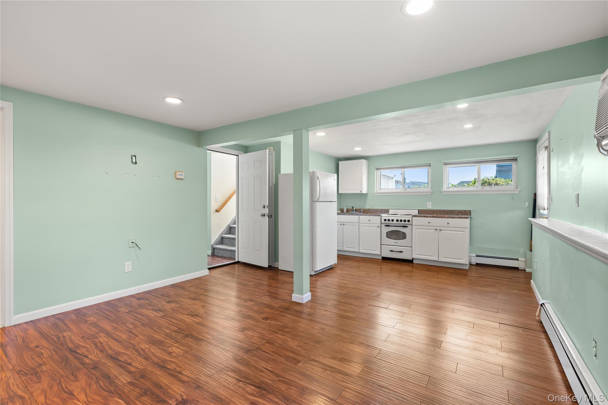 #15 photo, 10 Pine Place, サフォーク郡 Lindenhurst , NY 11757