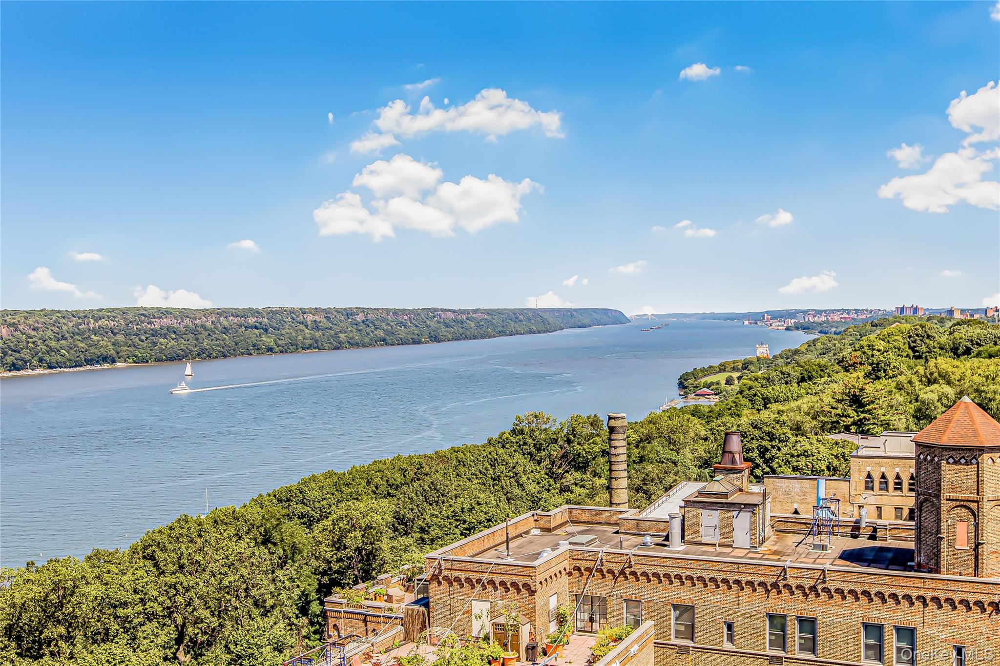 #7 photo, 900 W 190 Street, マンハッタン New York (Manhattan) , NY 10040