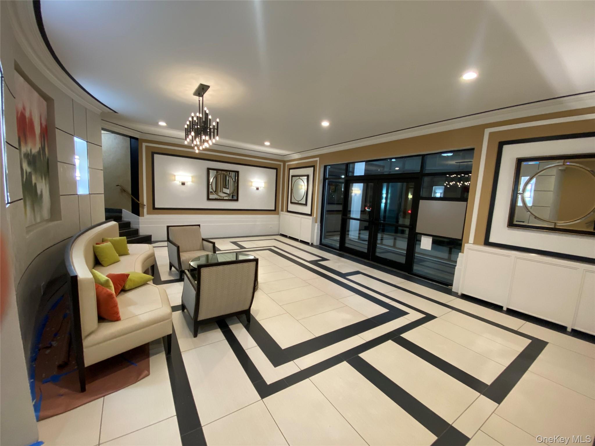 #4 photo, 100-11 67th Road, クイーンズ区 Forest Hills , NY 11375