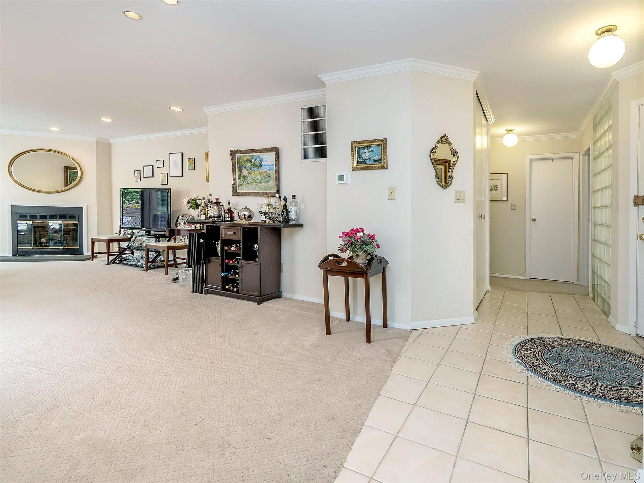 #12 photo, 100 The Glen, ナッソー郡 Glen Head , NY 11545