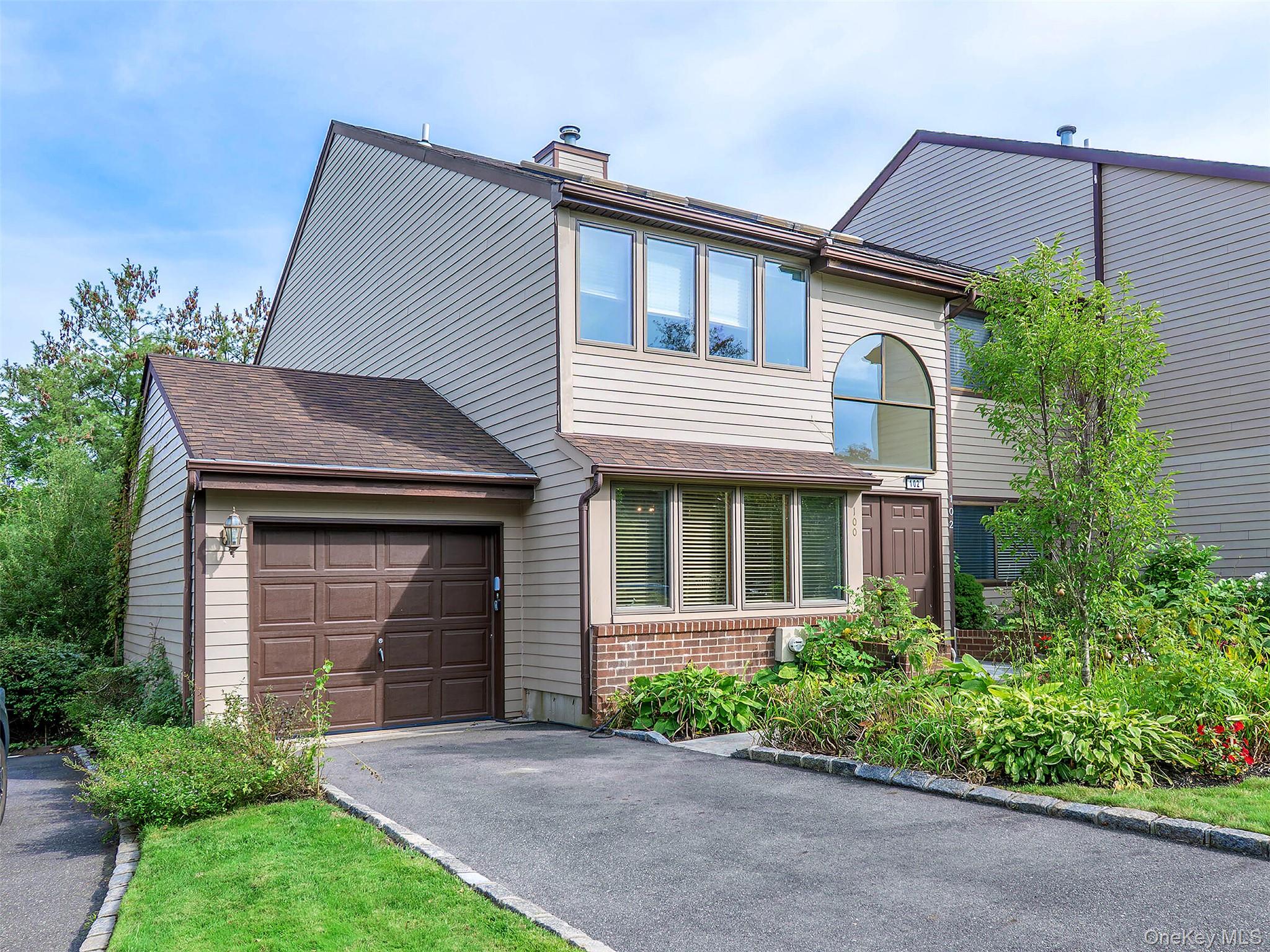 #4 photo, 100 The Glen, ナッソー郡 Glen Head , NY 11545