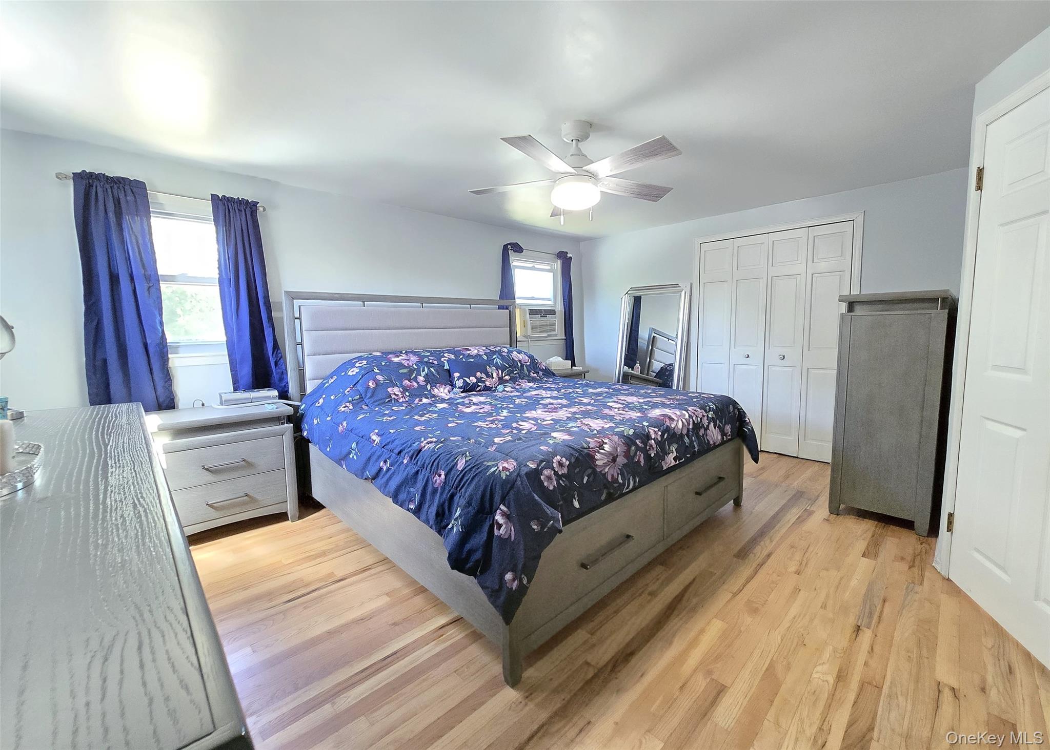 #10 photo, 945 Benedict Street, サフォーク郡 Bohemia , NY 11716