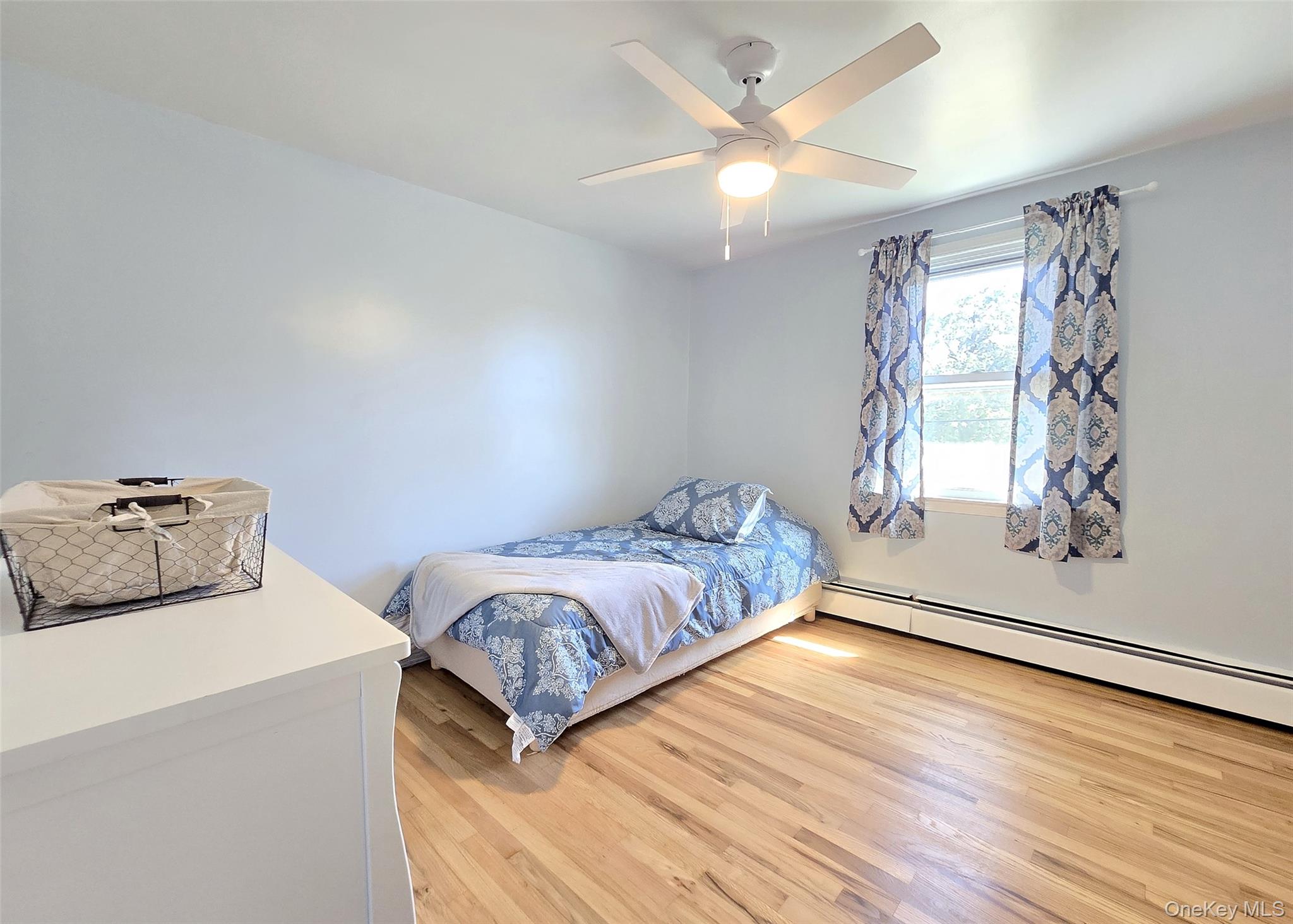 #12 photo, 945 Benedict Street, サフォーク郡 Bohemia , NY 11716